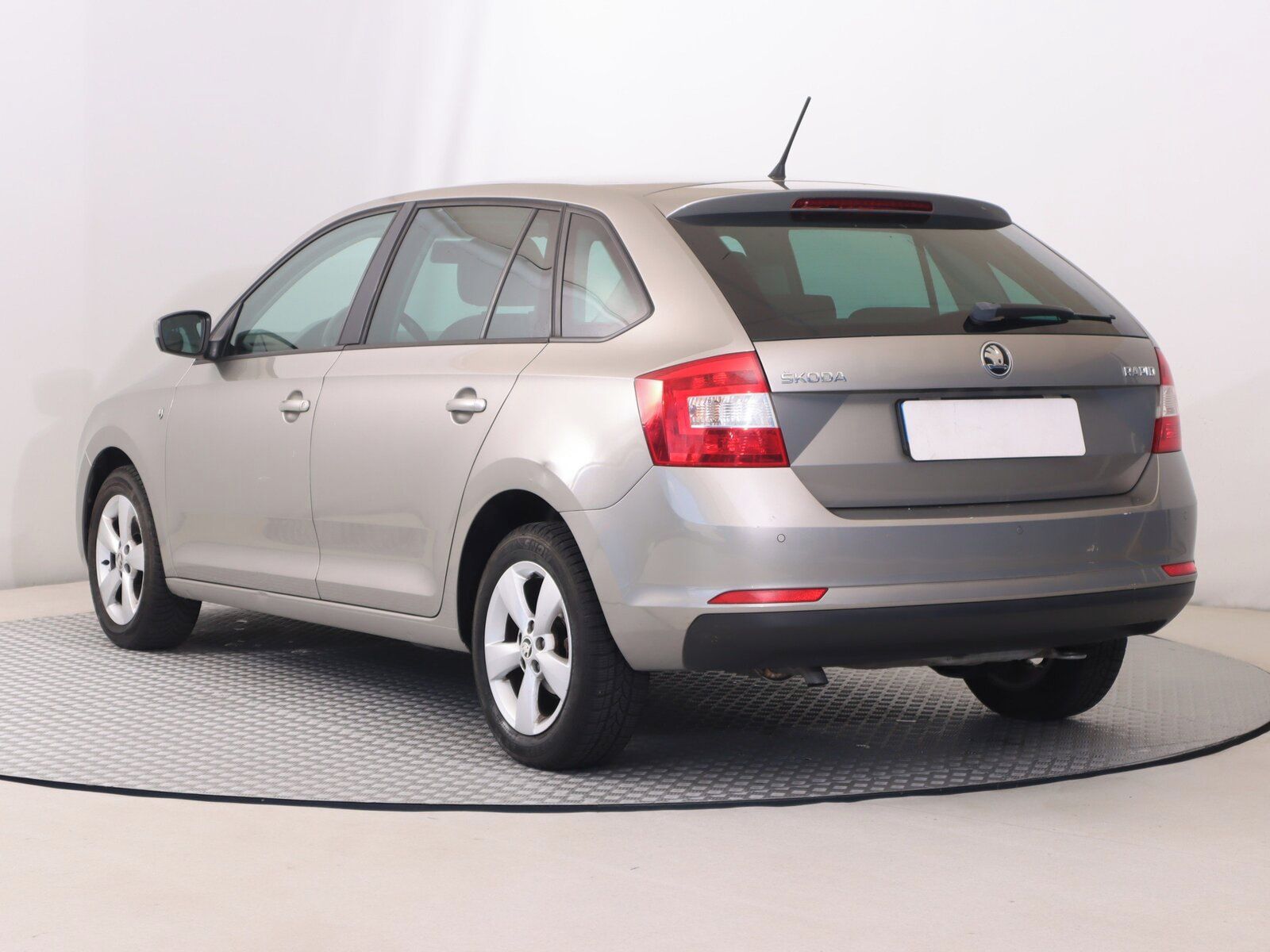 Škoda Rapid, 1.2 TSI - fotka 4