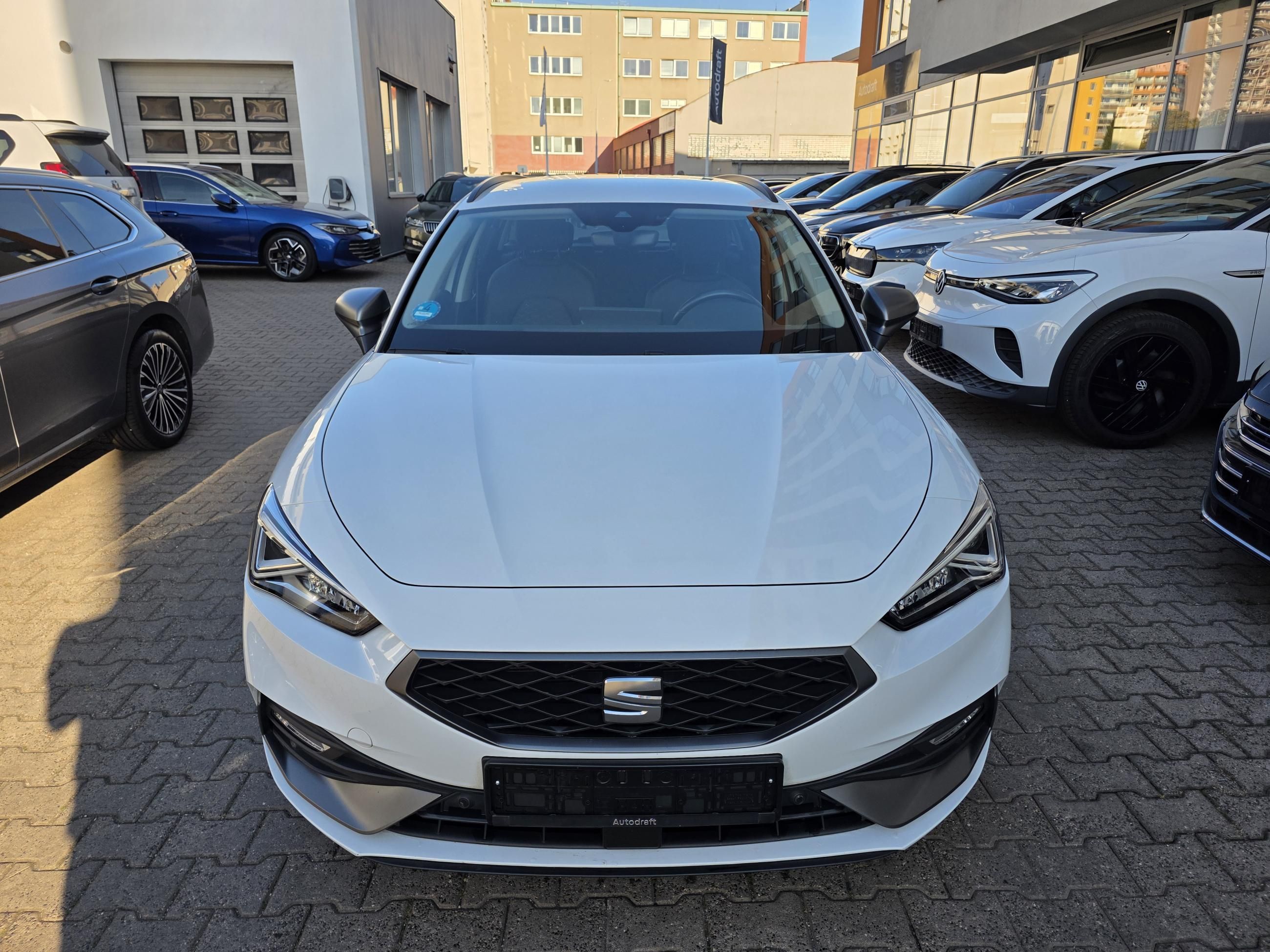 Seat Leon, FR Plus 2.0 TDI DSG / Tažné - fotka 3