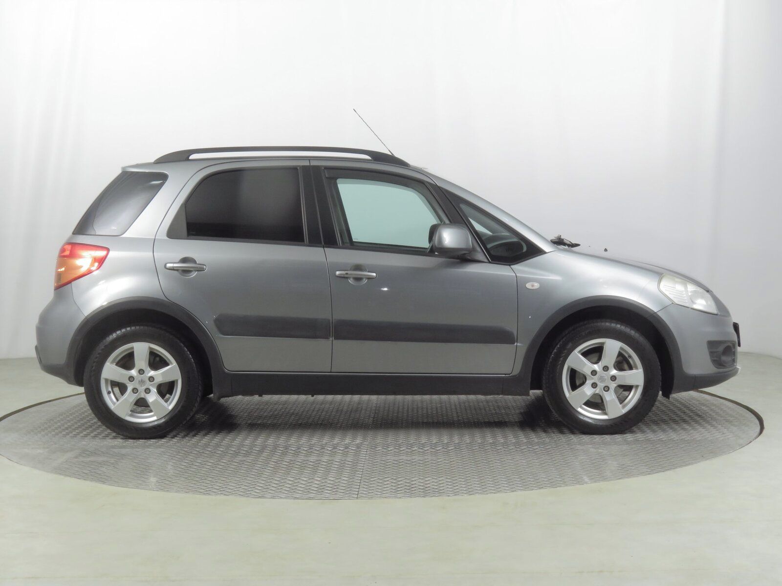 Suzuki SX4, 1.6 VVT, Serv.kniha - fotka 6