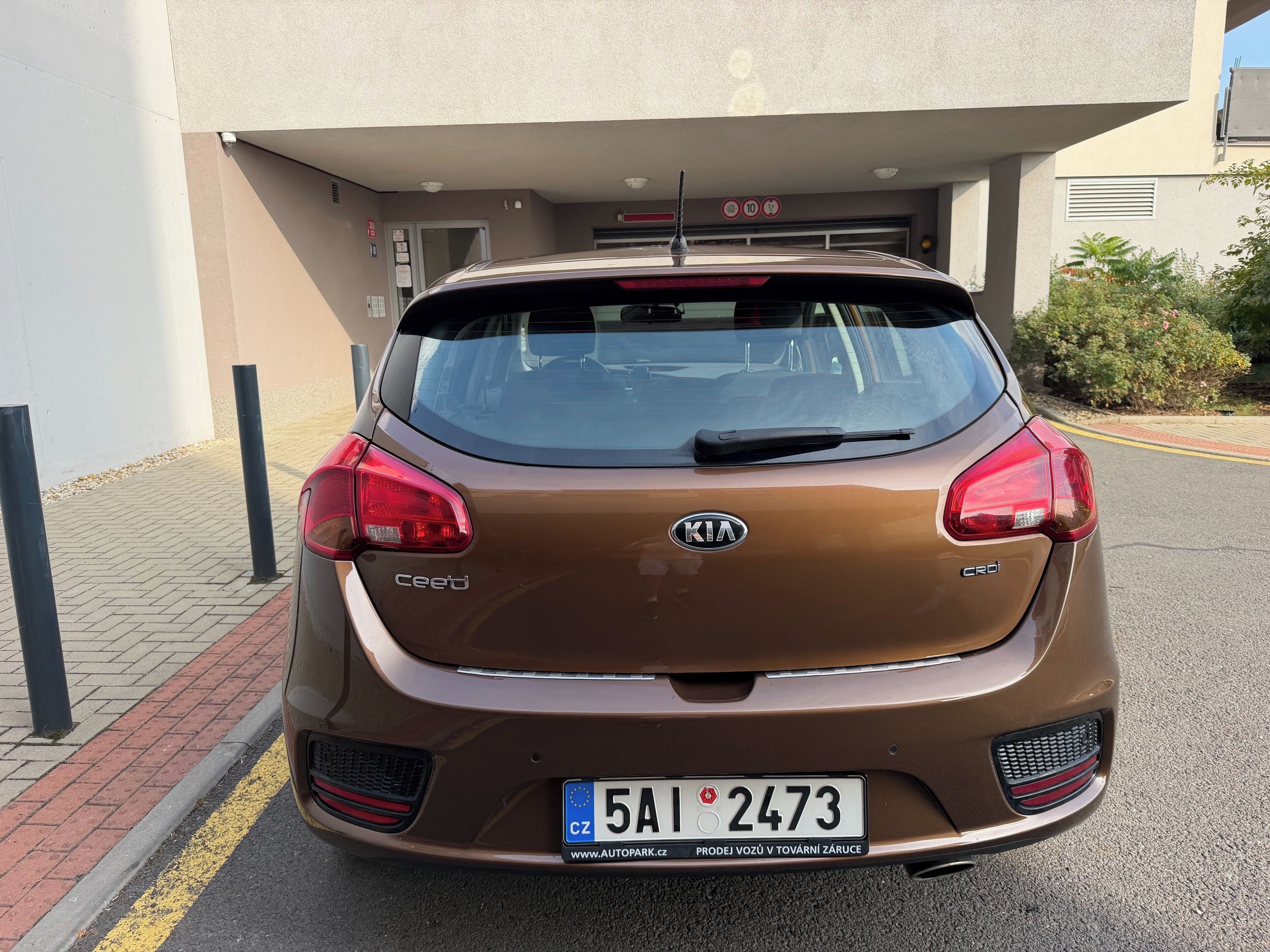 Kia Cee´d, Kia Cee'd 1.6 100 kW Automat - fotka 4