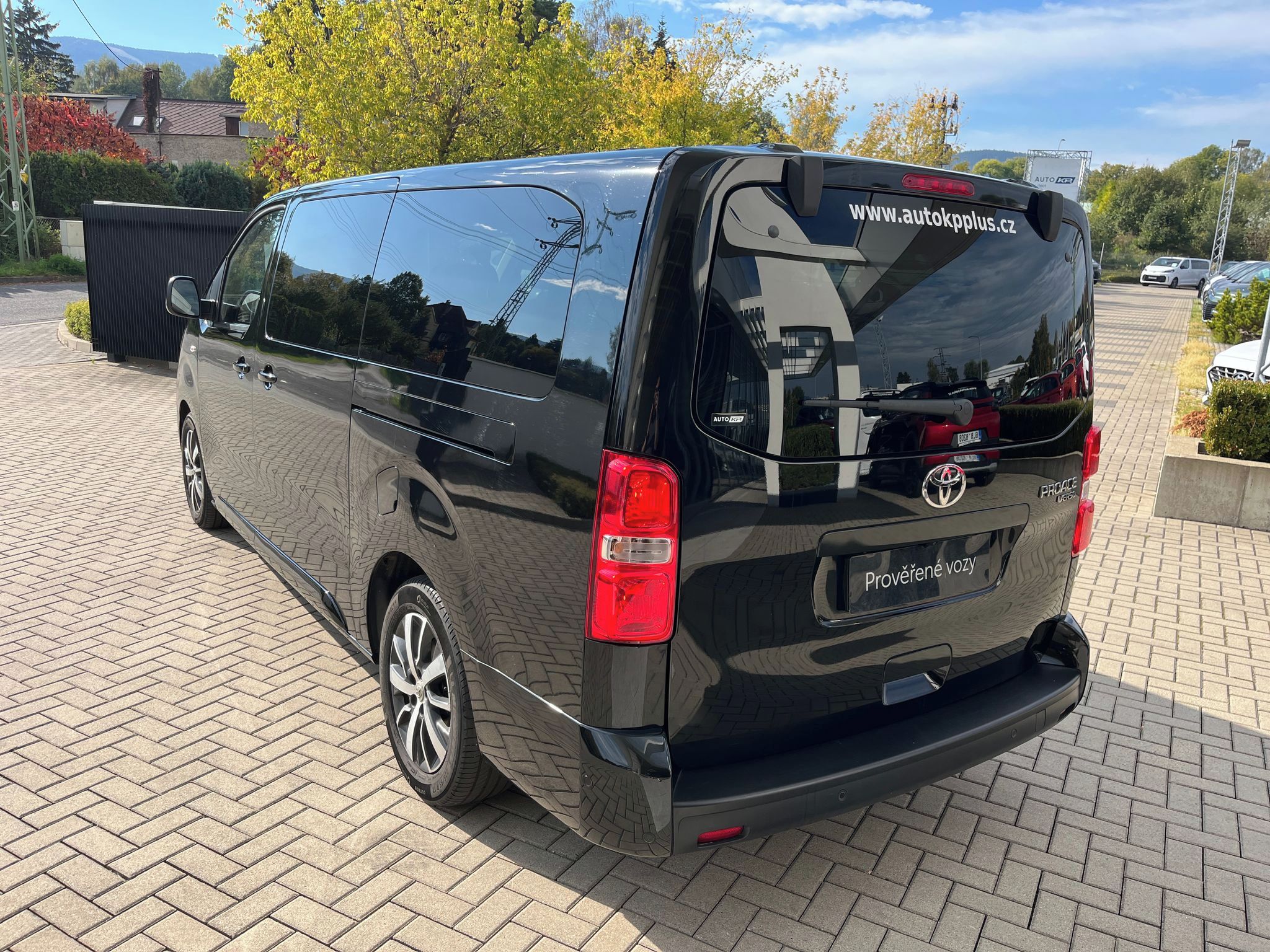 Toyota Proace Verso, 2.0 177k L2 Family Webasto 8AT - fotka 4