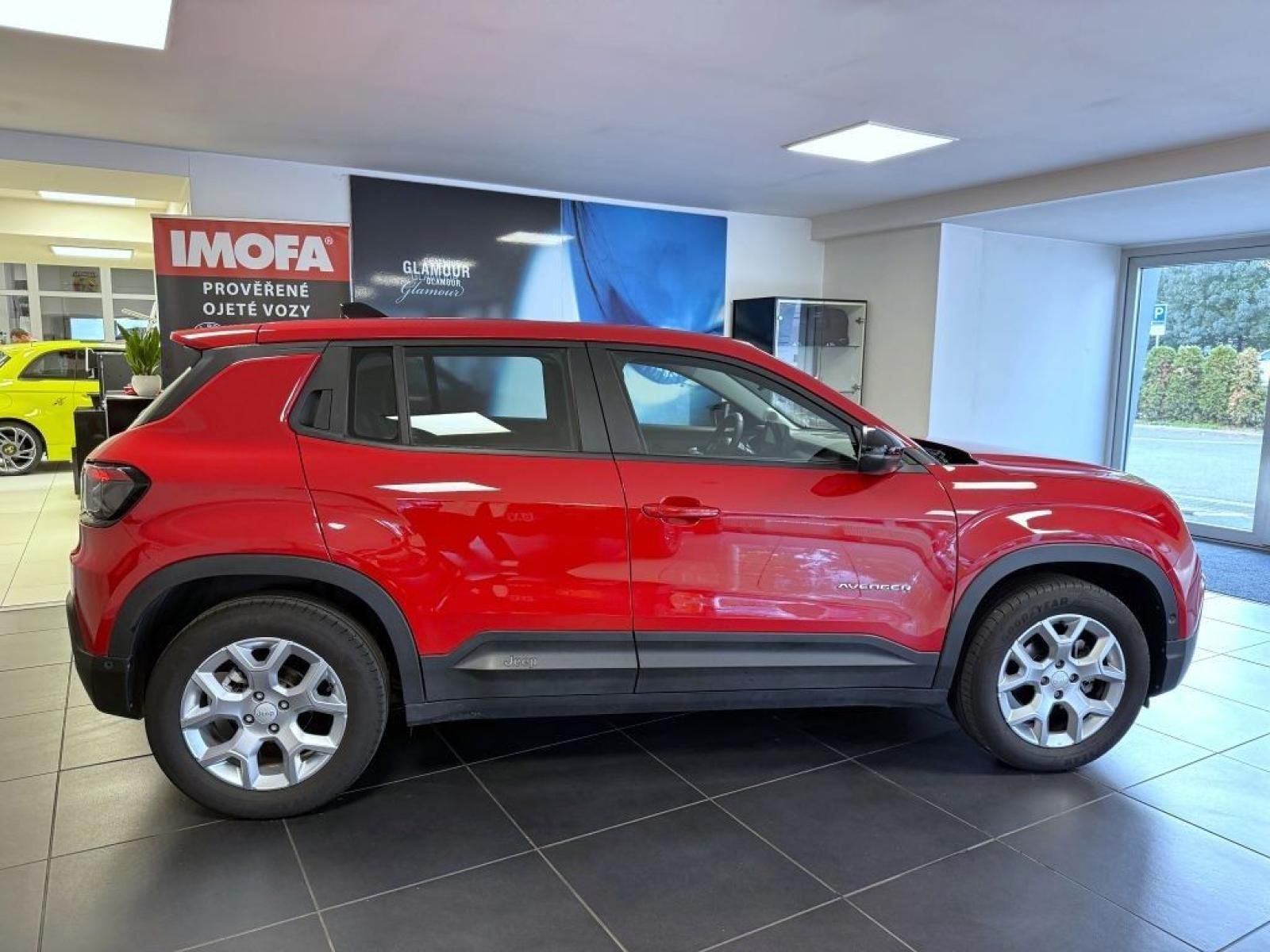 Jeep Avenger, 1.2 Turbo 100k MT6 Altitude - fotka 4