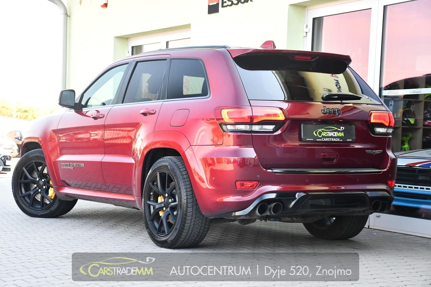 Jeep Grand Cherokee, 6.2 V8 TRACKHAWK ČR 1M - fotka 4