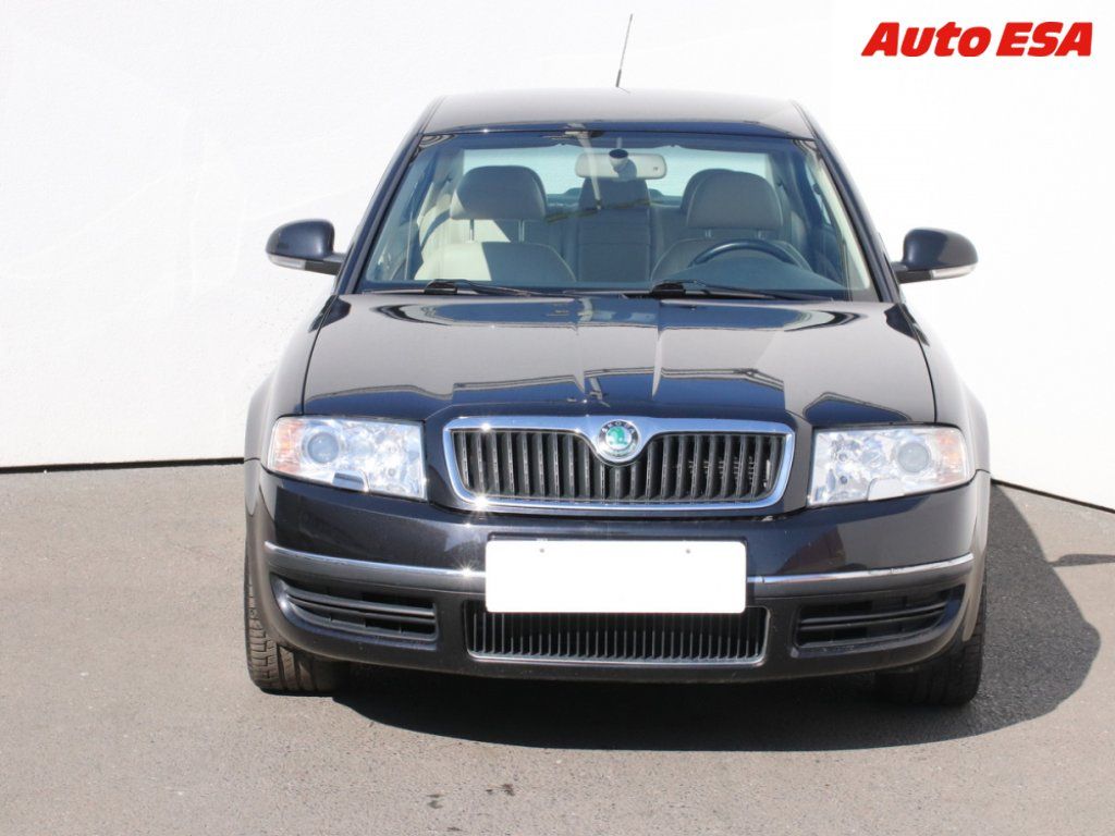 Škoda Superb, 2.5TDi - fotka 2