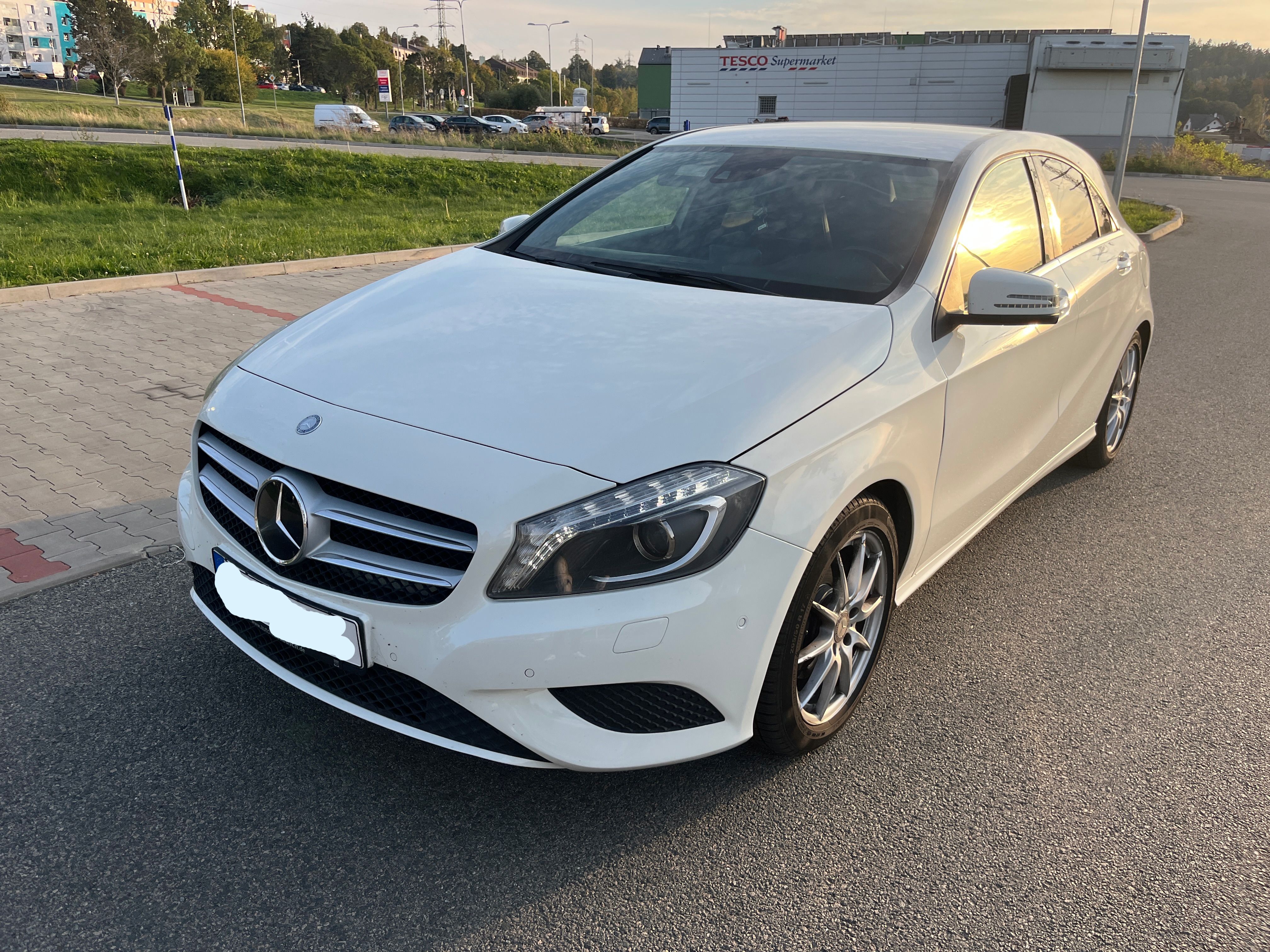 Mercedes-Benz Třídy A, A200 (AMG-Line upgrade) - fotka 2