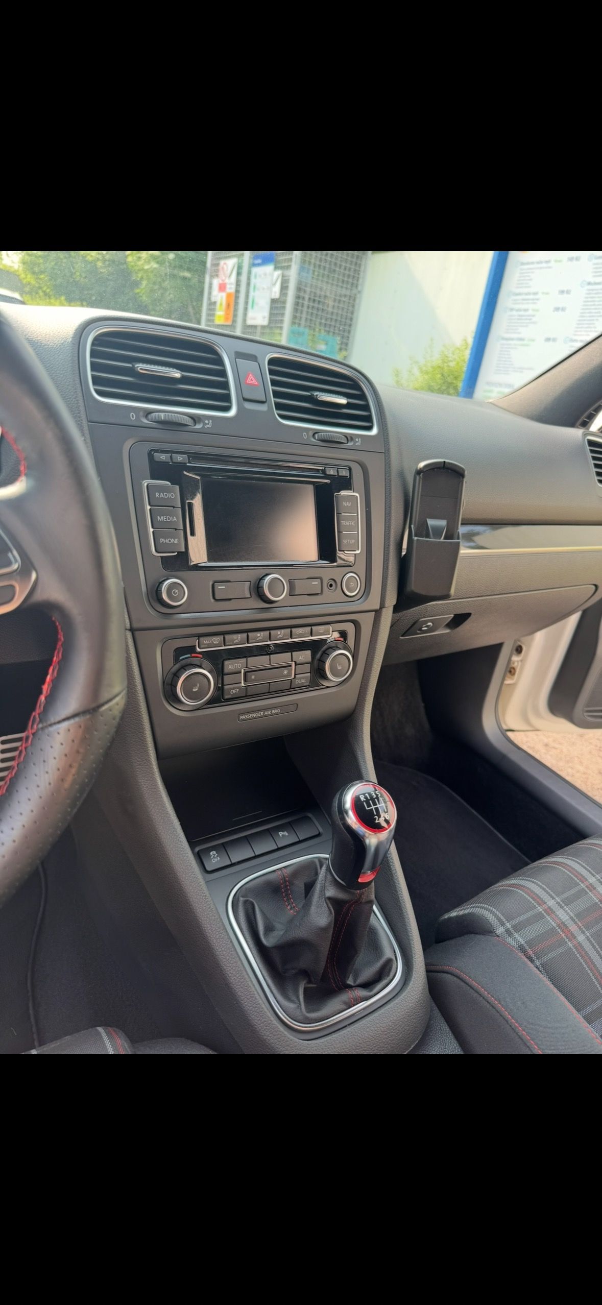Volkswagen Golf, 2.0 TSI - fotka 5