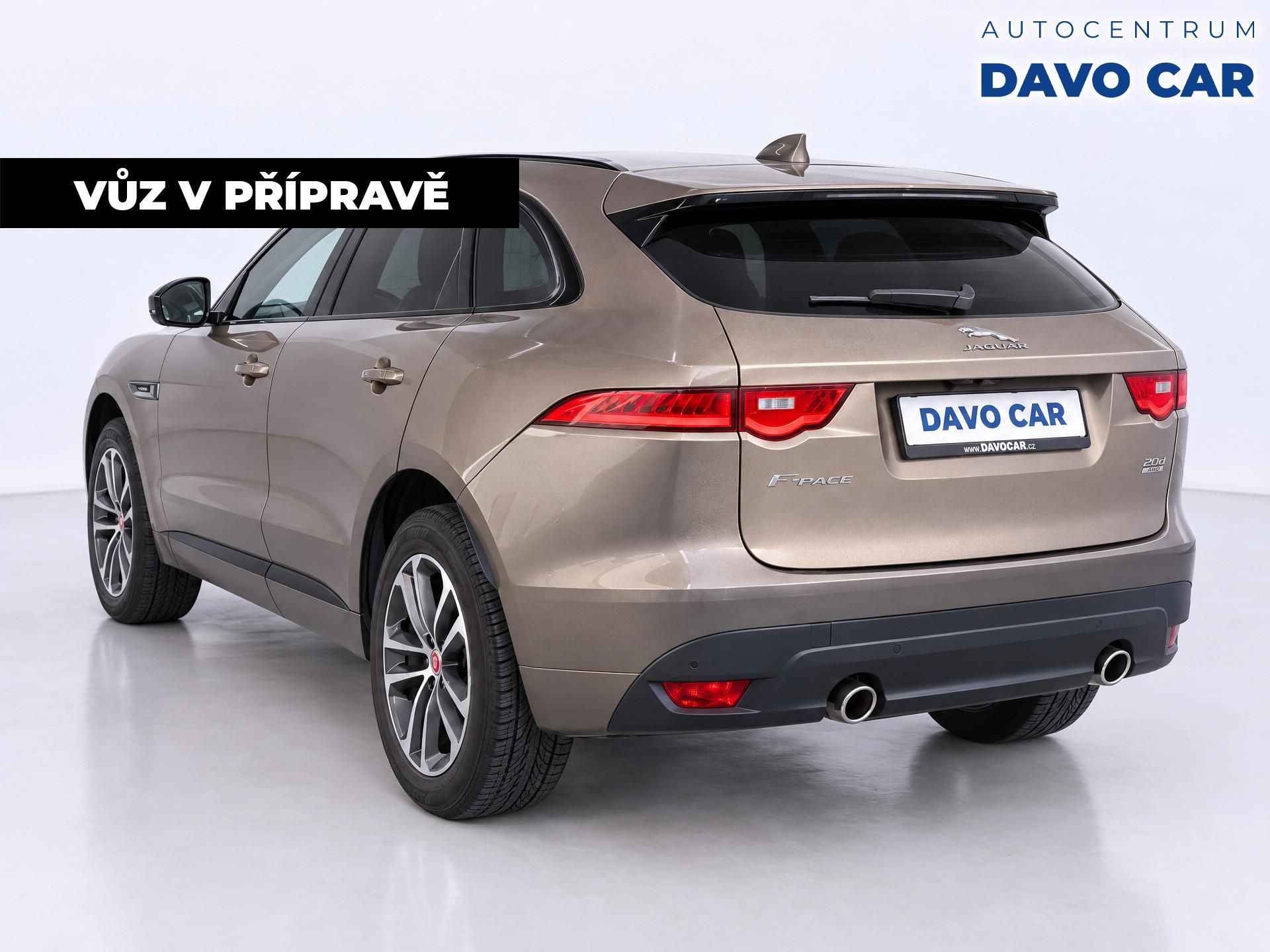 Jaguar F-Pace, 3,0 221kW 30d 4x4 Aut. CZ - fotka 2