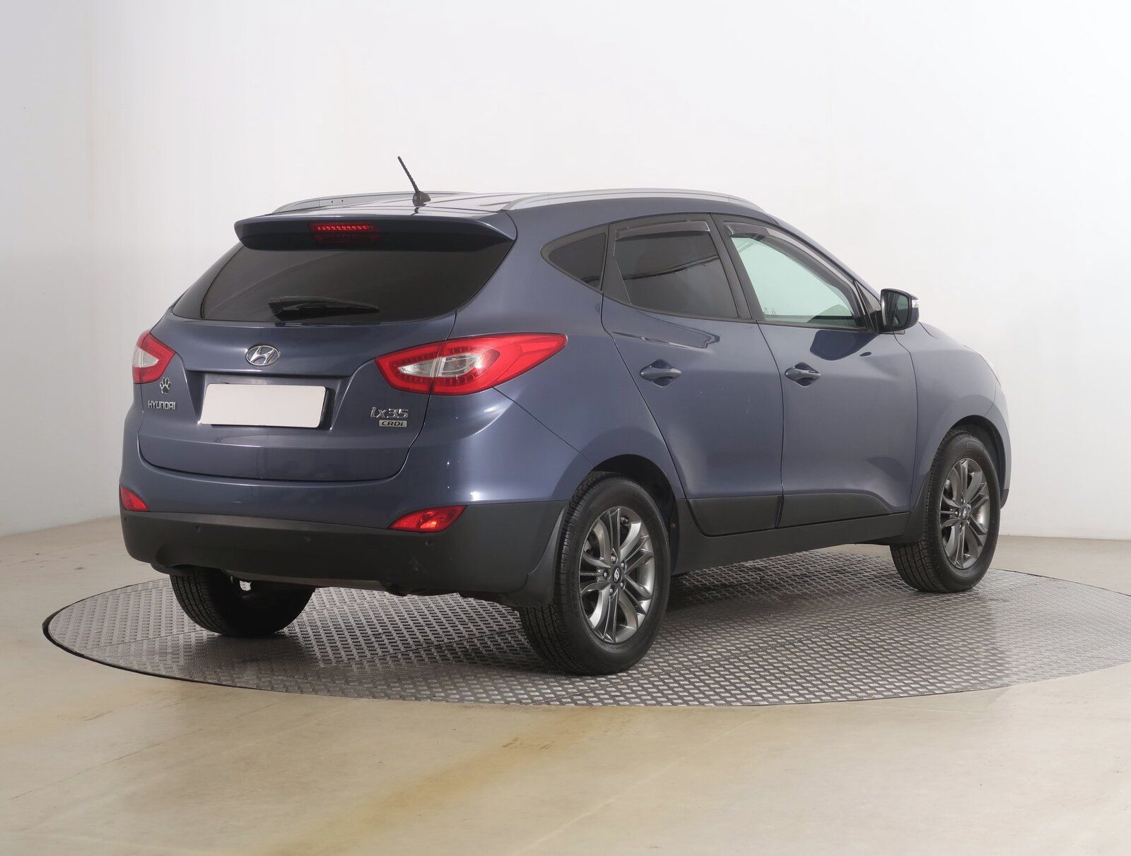 Hyundai ix35, 1.7 CRDi, Kožené sedačky - fotka 5