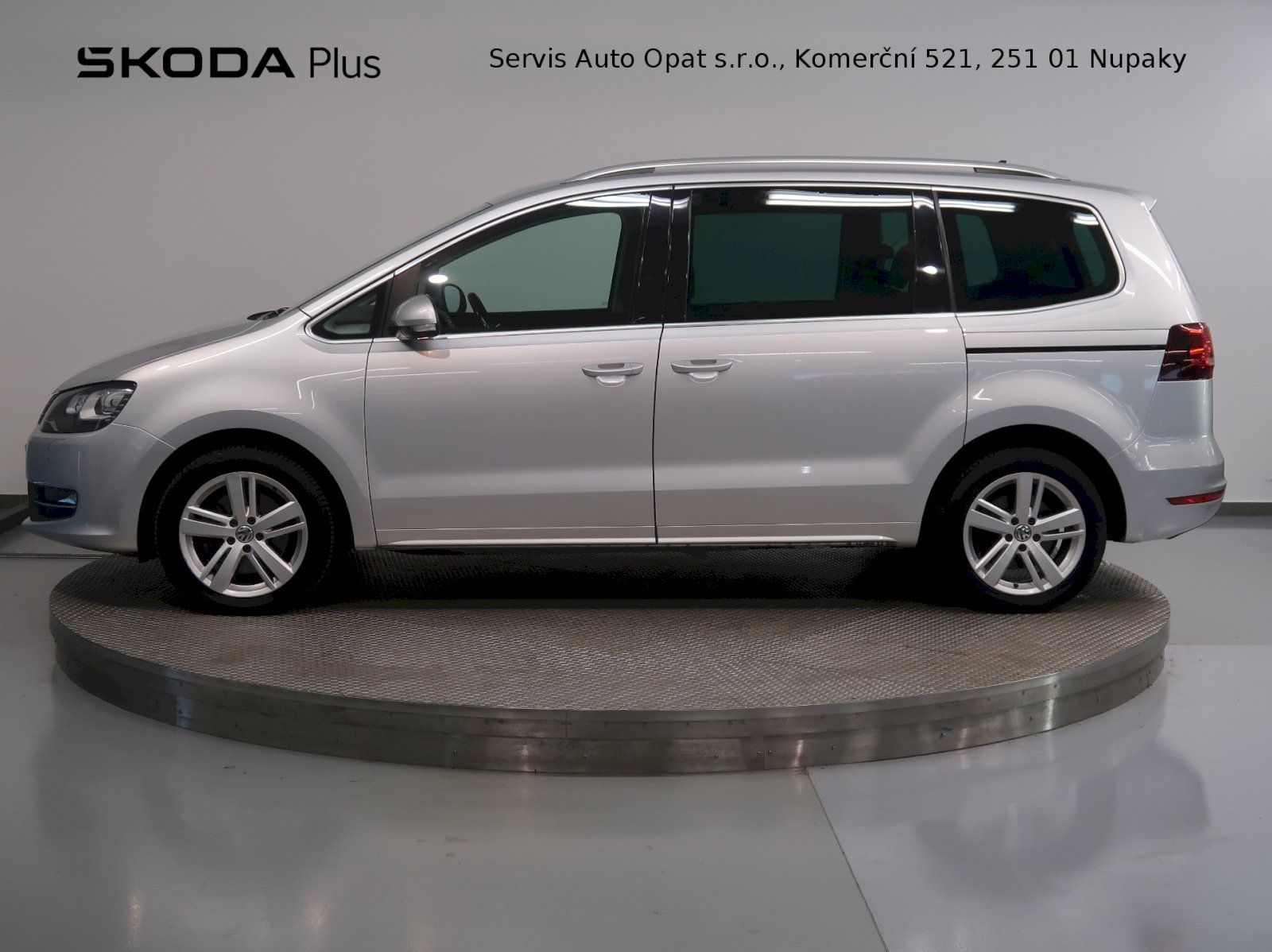 Volkswagen Sharan, HIGHLINE 2.0TDI 4x4 DSG 7MÍST - fotka 3