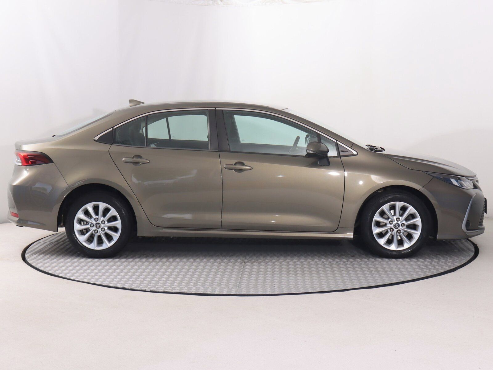 Toyota Corolla, 1.6 Valvematic, Serv.kniha - fotka 6