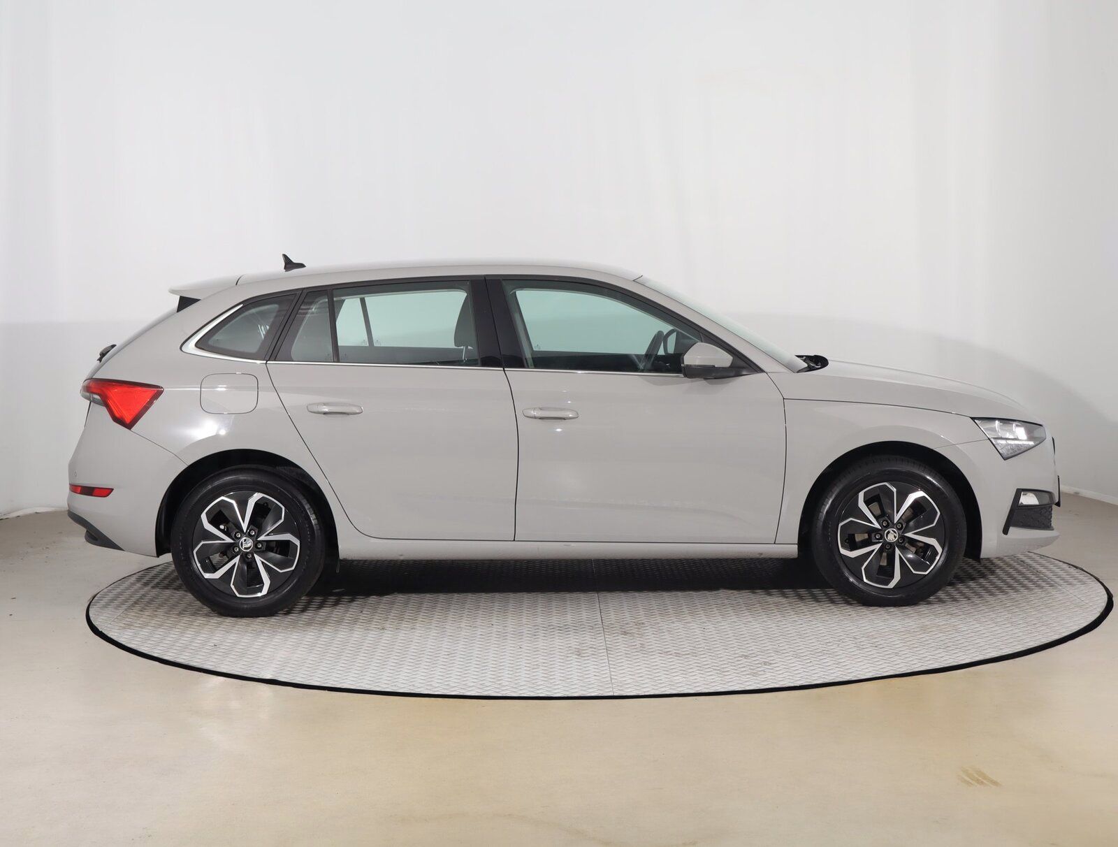 Škoda Scala, 1.0 TSI - fotka 6