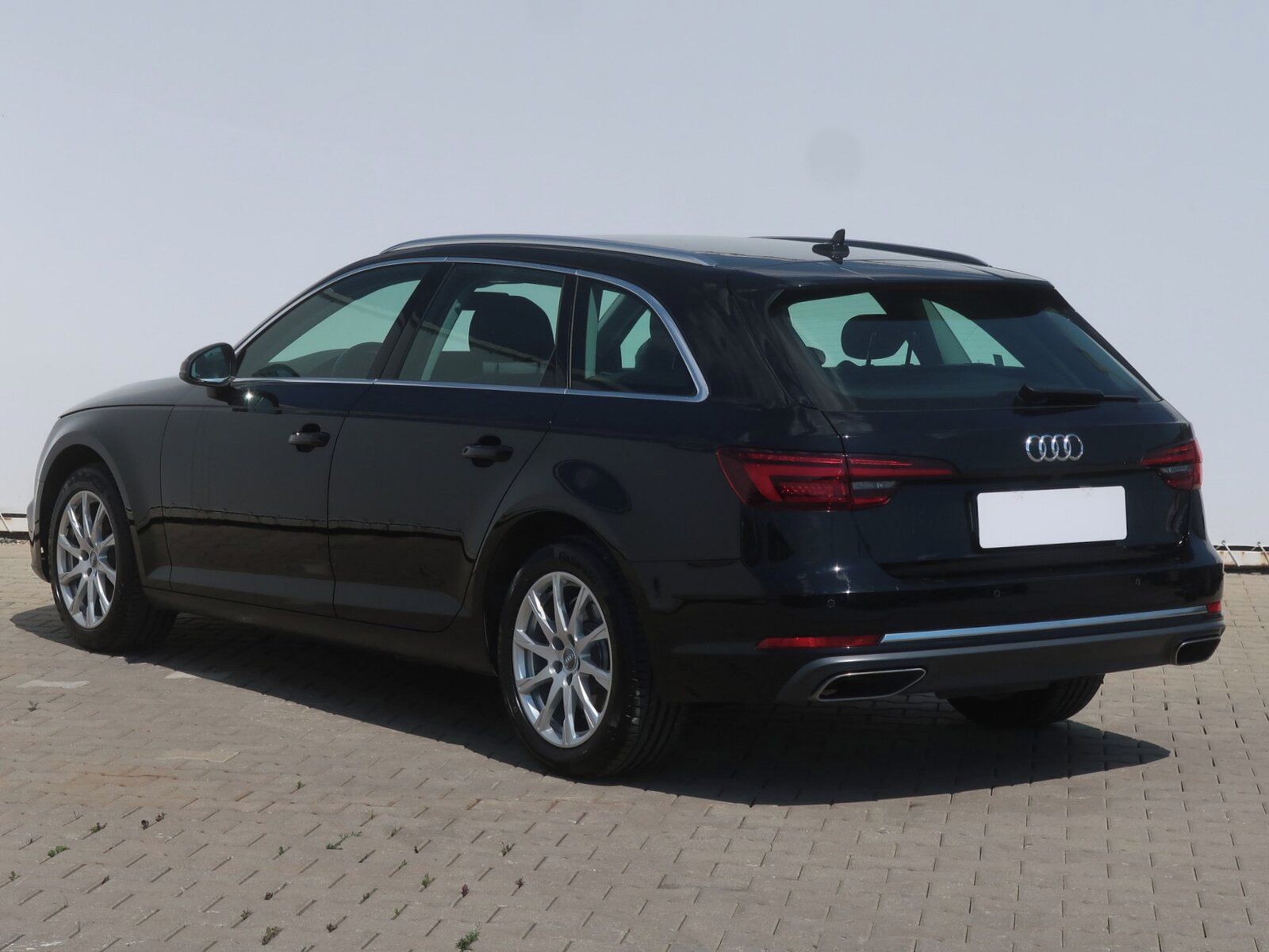 Audi A4, 35 TFSI, Serv.kniha - fotka 4