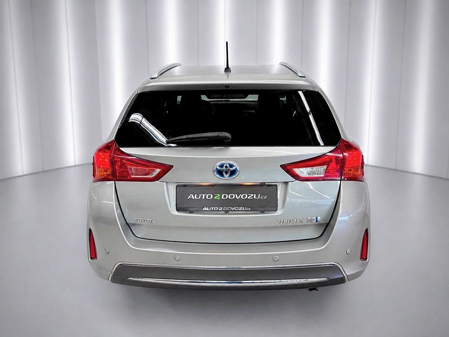 Toyota Auris, 1.8 HYBRID e-CVT TS STYLE - fotka 5