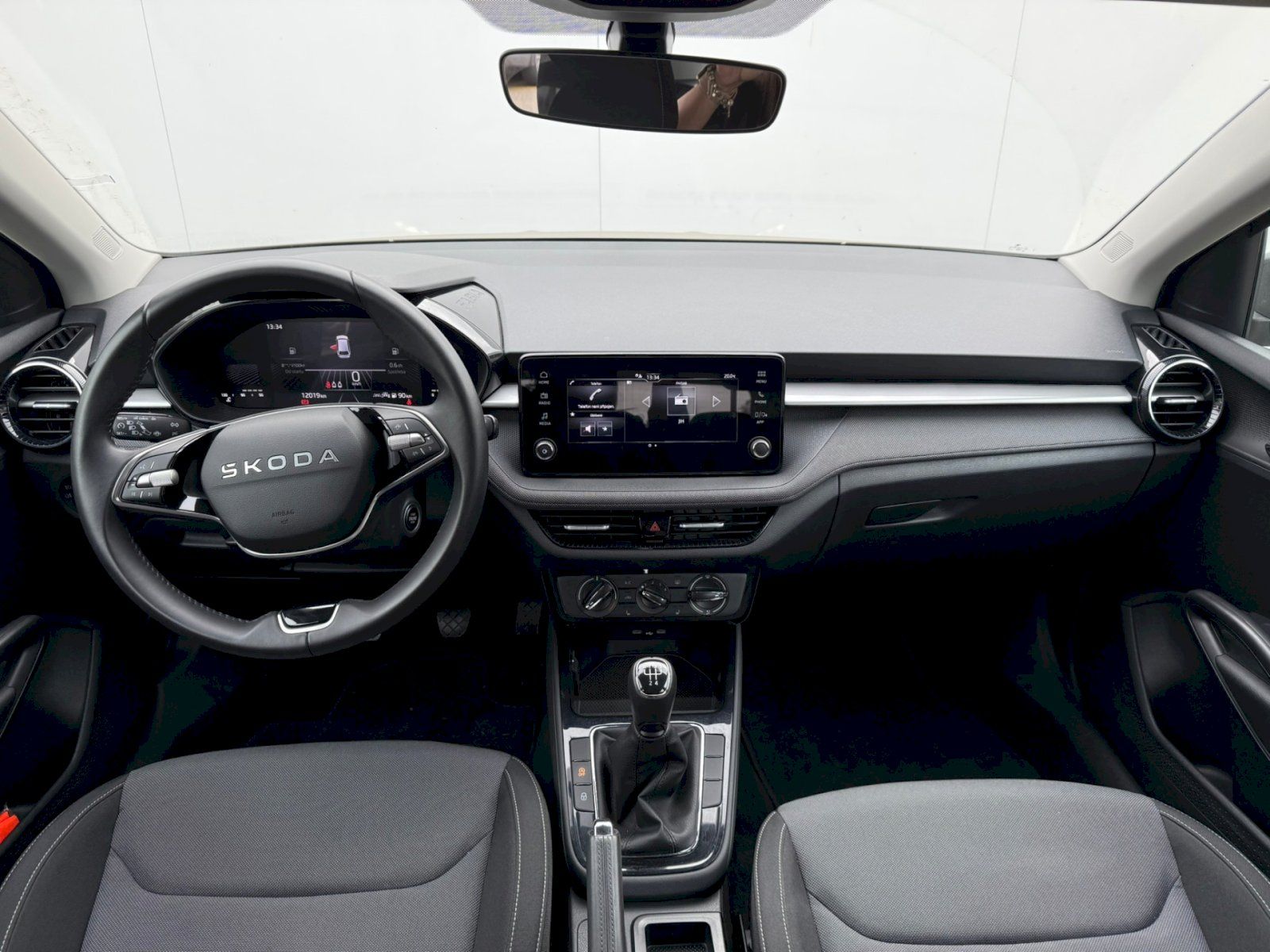 Škoda Fabia, SELECTION 1,0 TSi / 70 kW - fotka 5