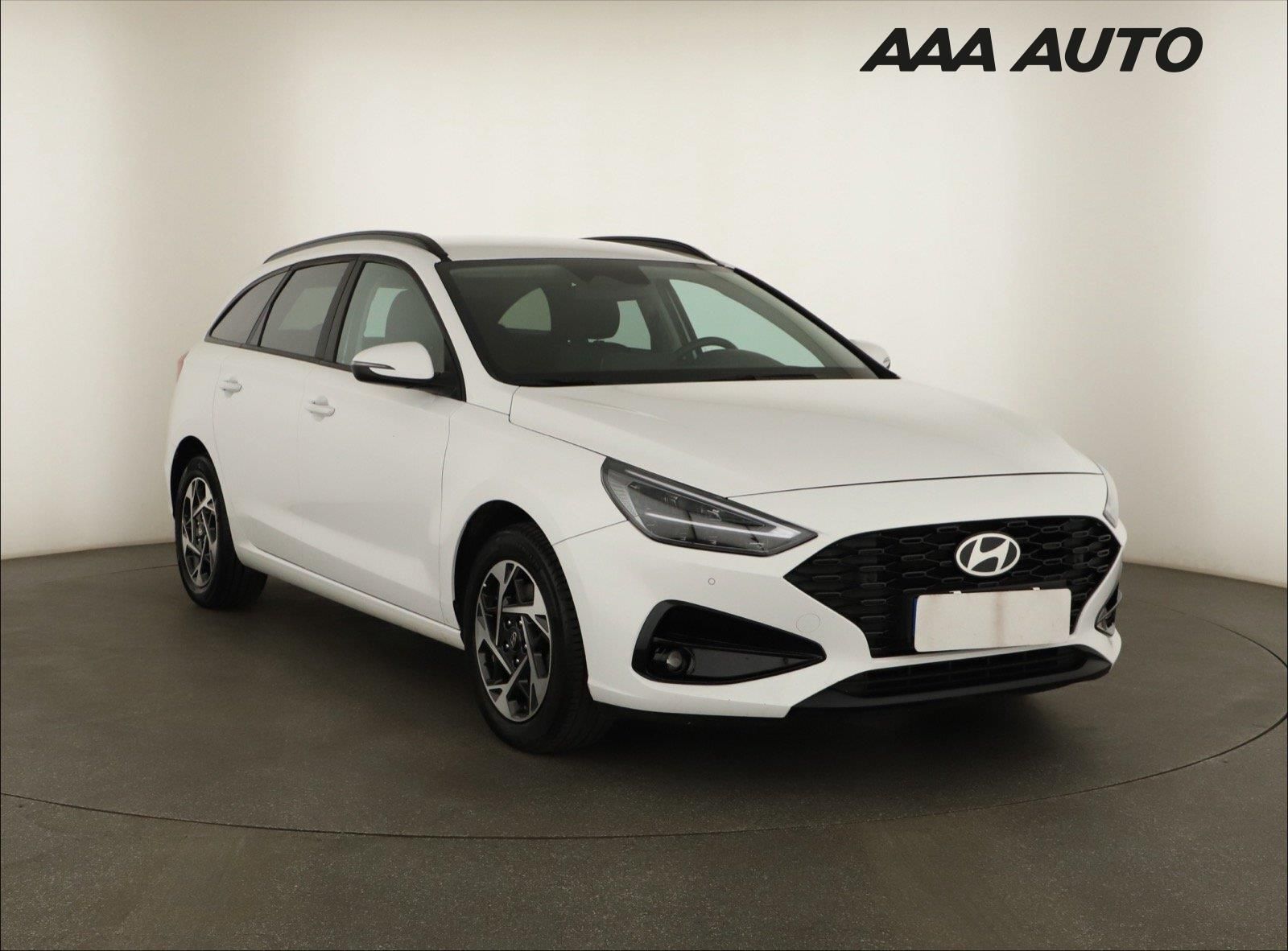 Hyundai i30, 1.5 DPI, Smart, ČR,1.maj, Navi