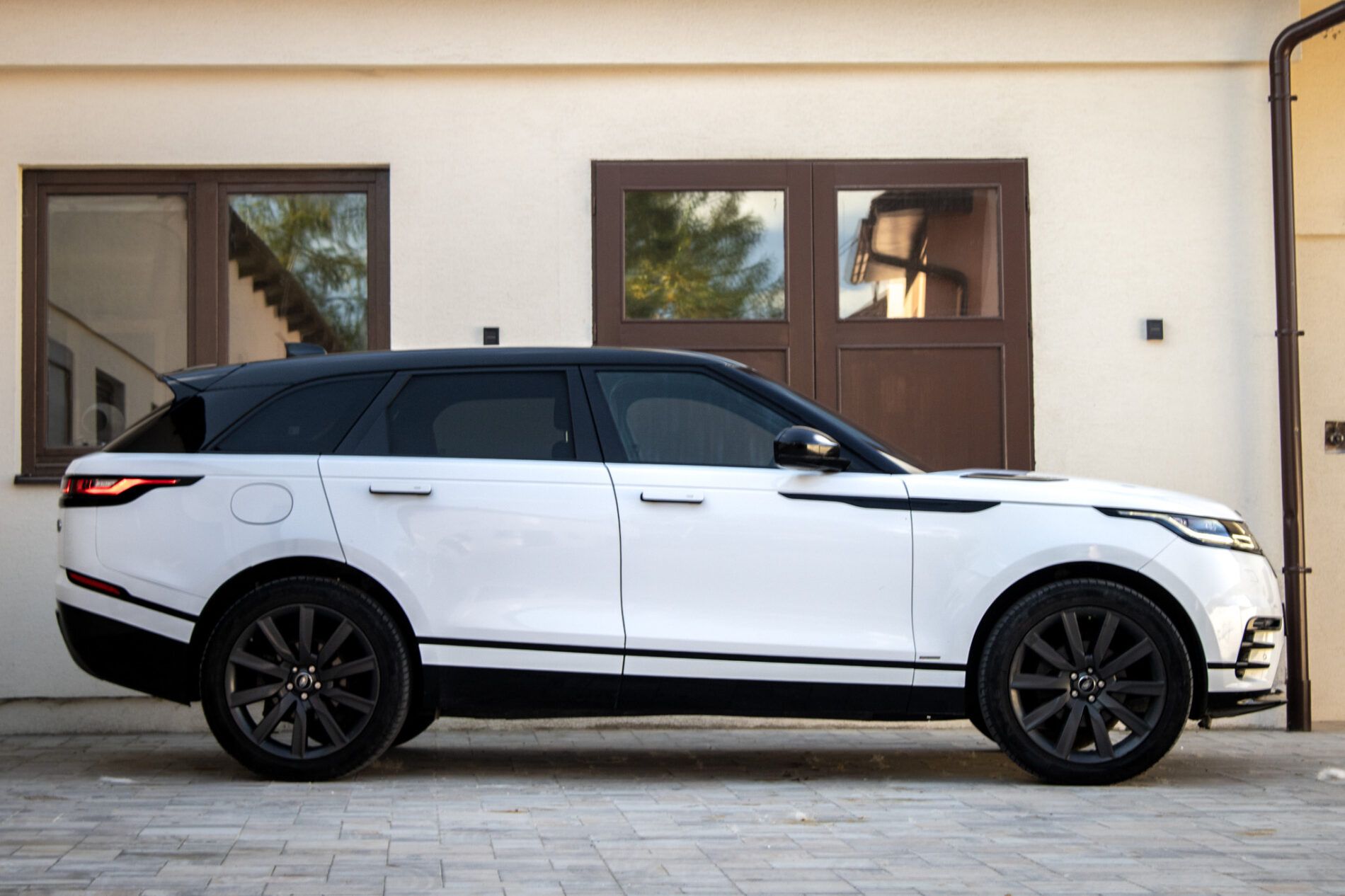 Land Rover Range Rover Velar - fotka 6