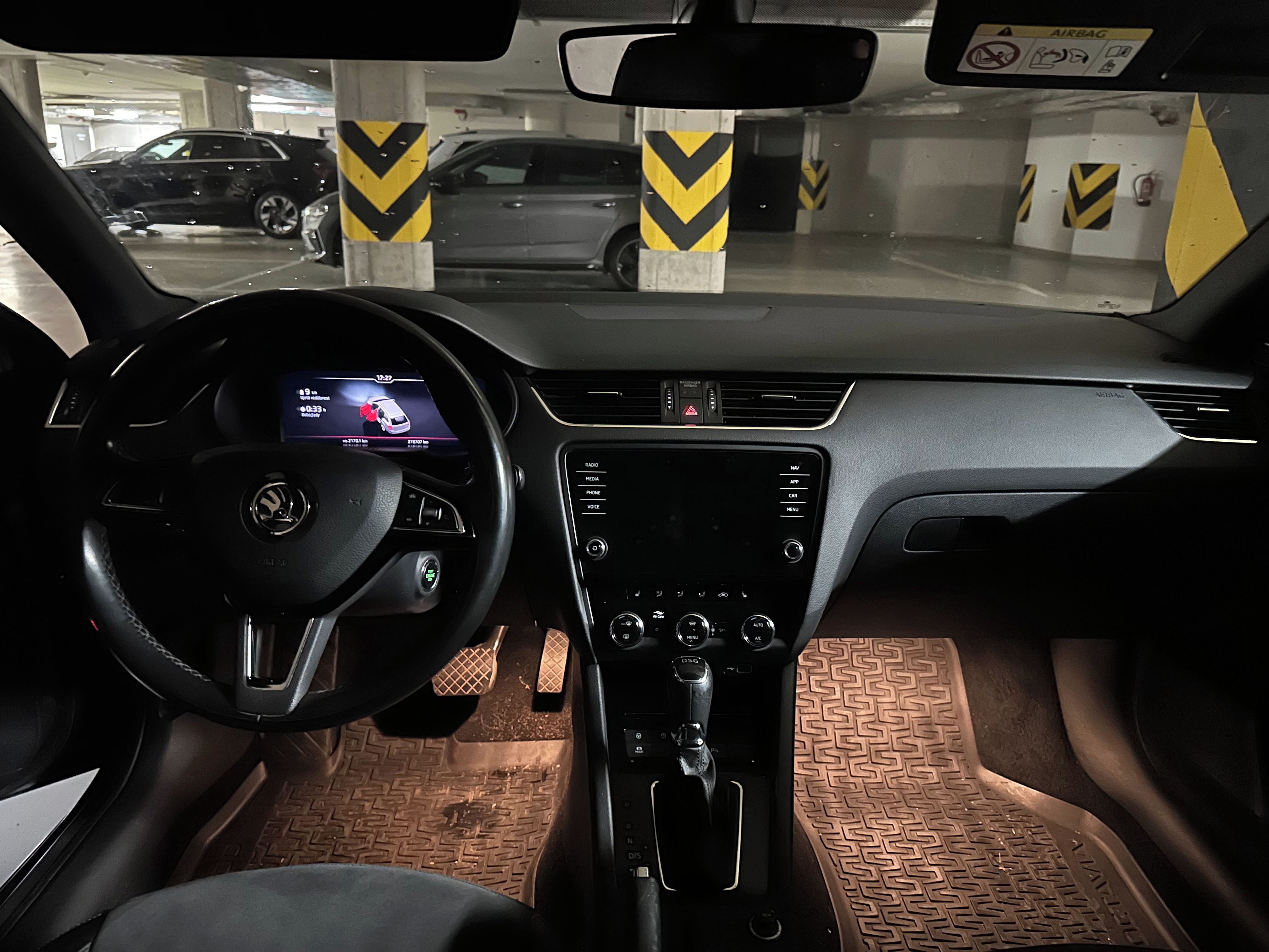 Škoda Octavia, Škoda Octavia 1,5 TSi, DSG - fotka 6