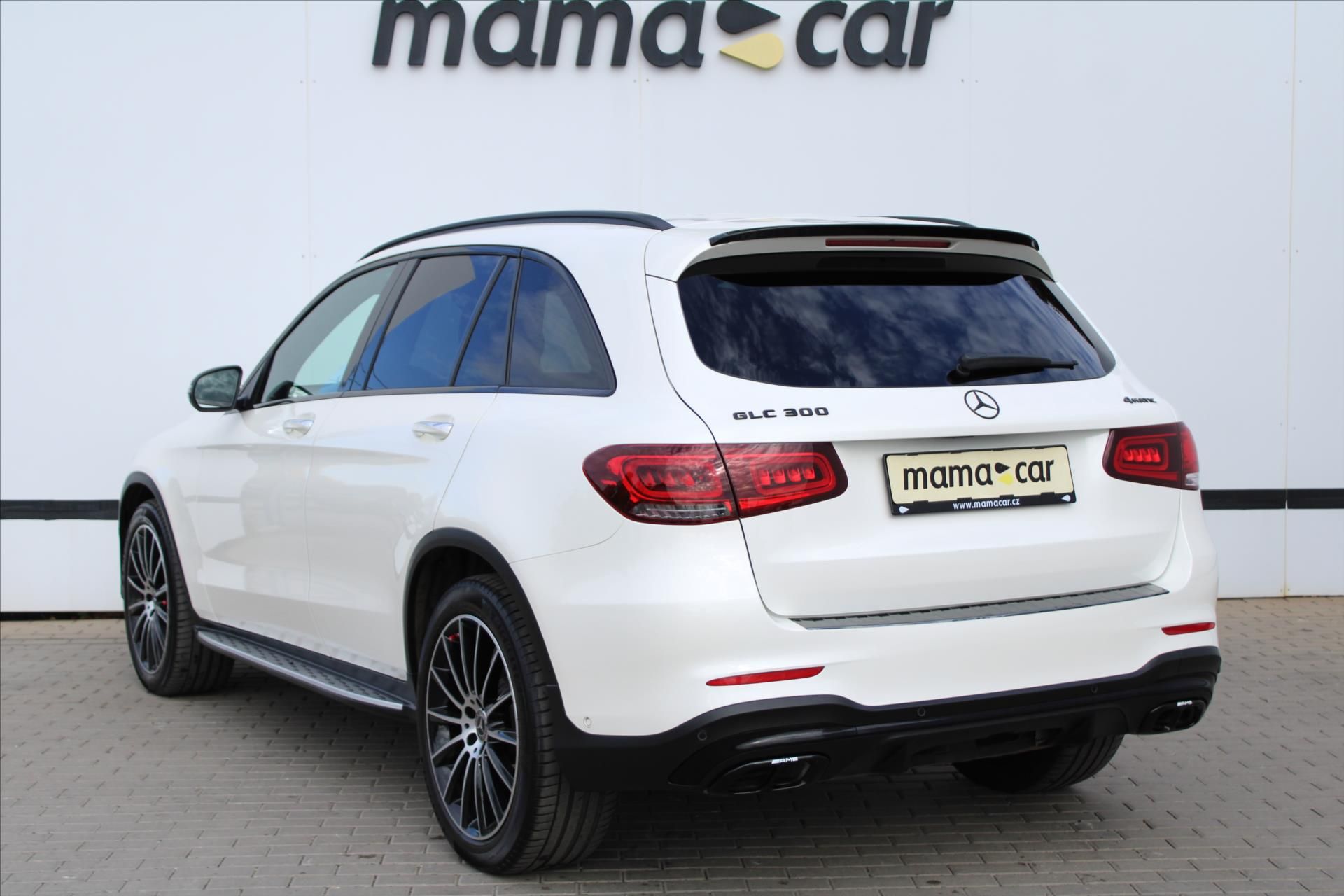 Mercedes-Benz GLC, 300 4MATIC 190kW AMG ČR - fotka 5