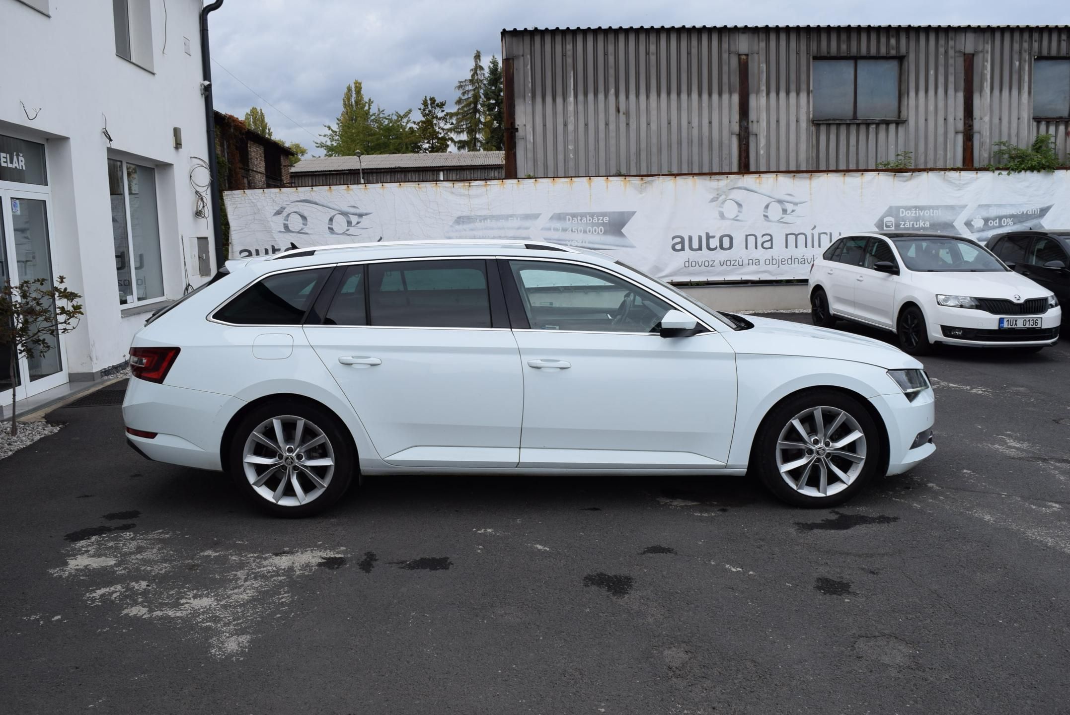 Škoda Superb, 2.0TDI 140kw 4x4 DSG STYLE NAV - fotka 6