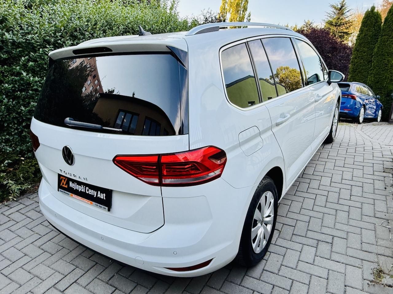 Volkswagen Touran, 1.5TSi 110kW Koup.ČR,LED,TAŽNÉ - fotka 5