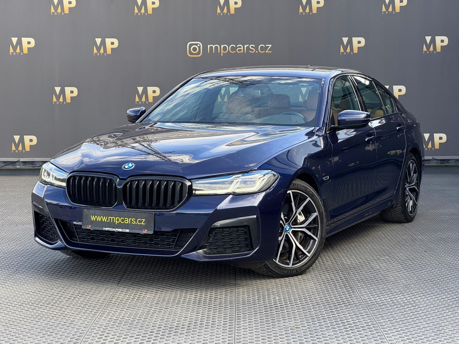 BMW Řada 5, 545e xDrive M Sport, DPH