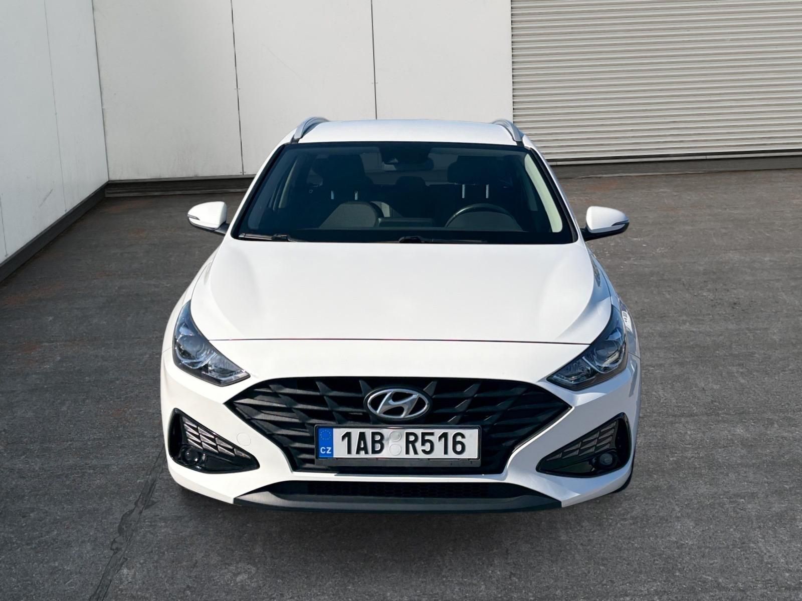 Hyundai i30, FAMILY COMFORT 1.5i 80kW CZ - fotka 2