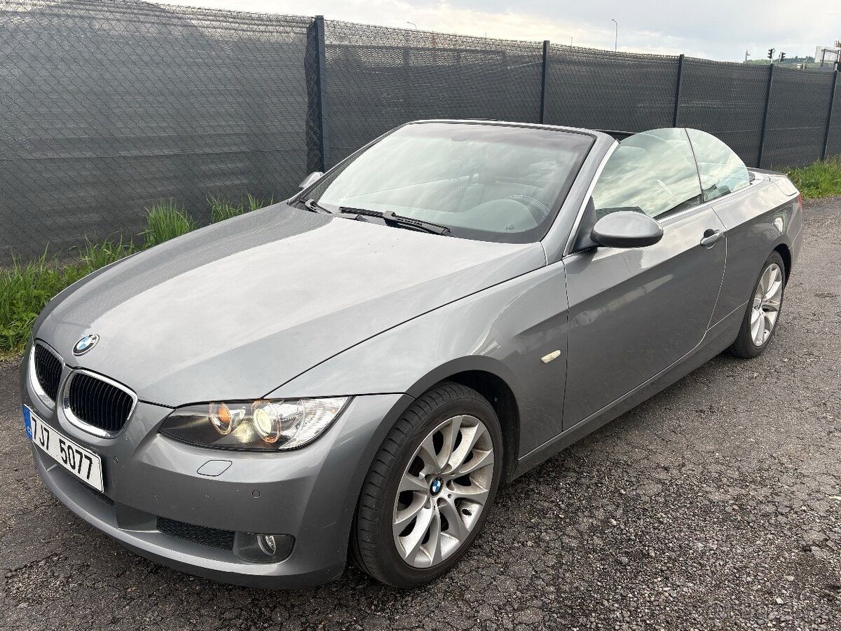 BMW Řada 3, E93 320i TOP STAV - fotka 6