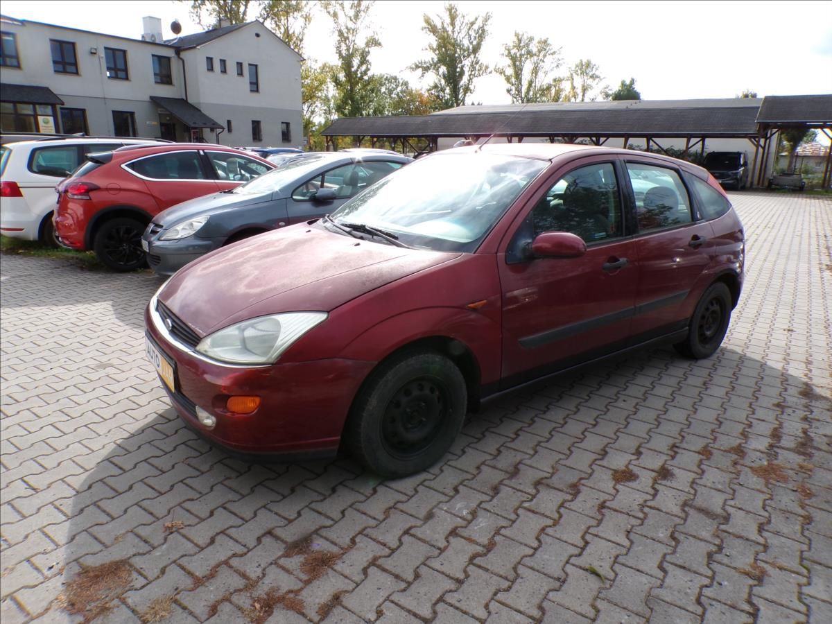 Ford Focus, 1,6 16V  GHIA - fotka 3