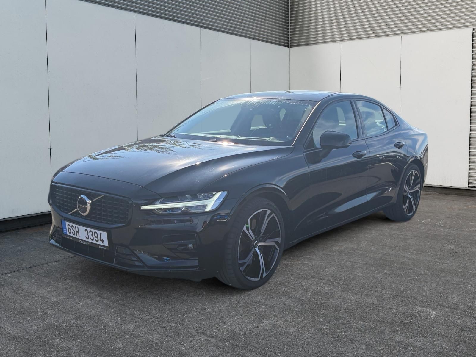 Volvo S60, ULTIMATE DARK B5 184kW AWD CZ
