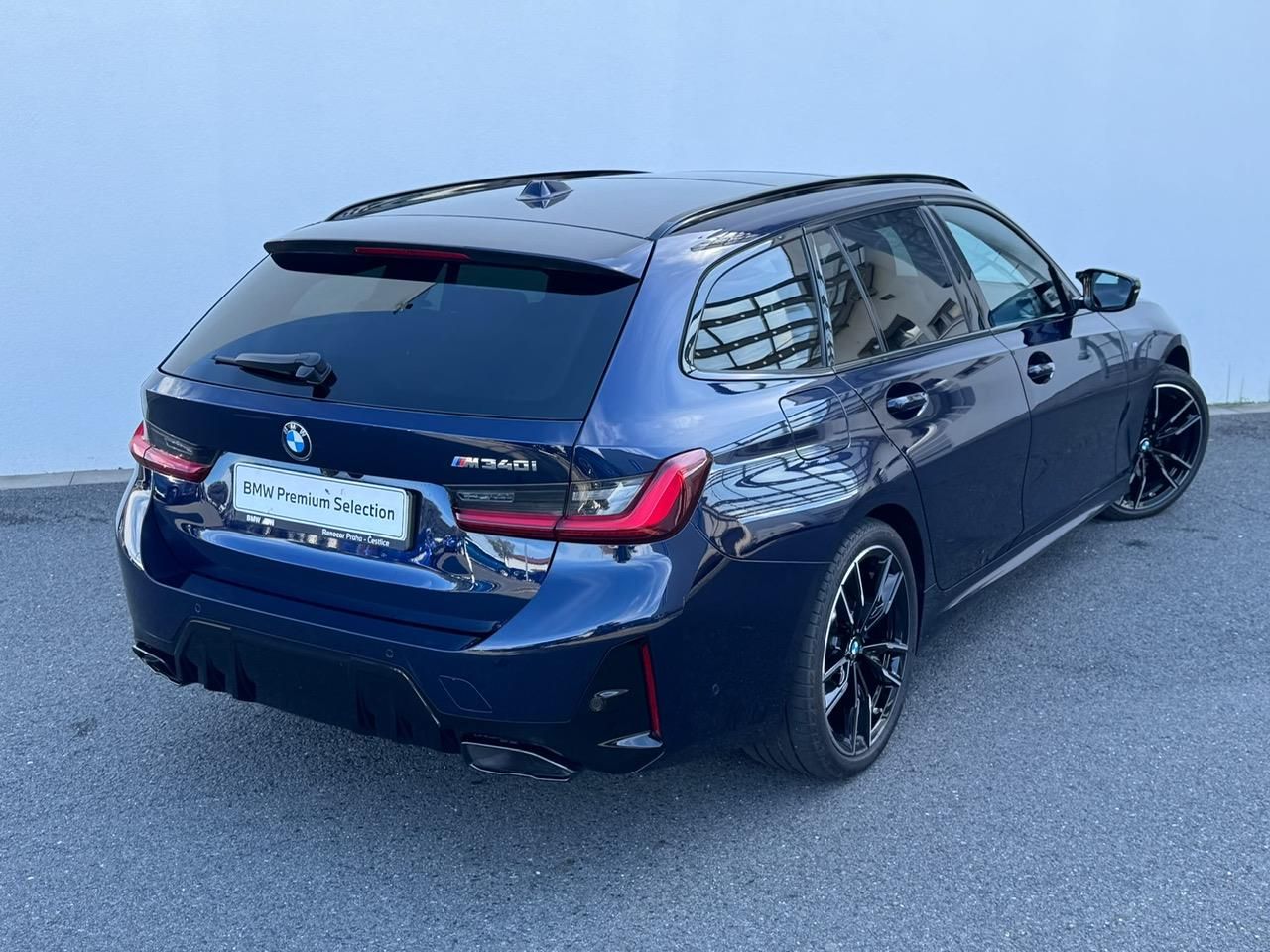 BMW Řada 3, M340i xDrive Touring - fotka 2