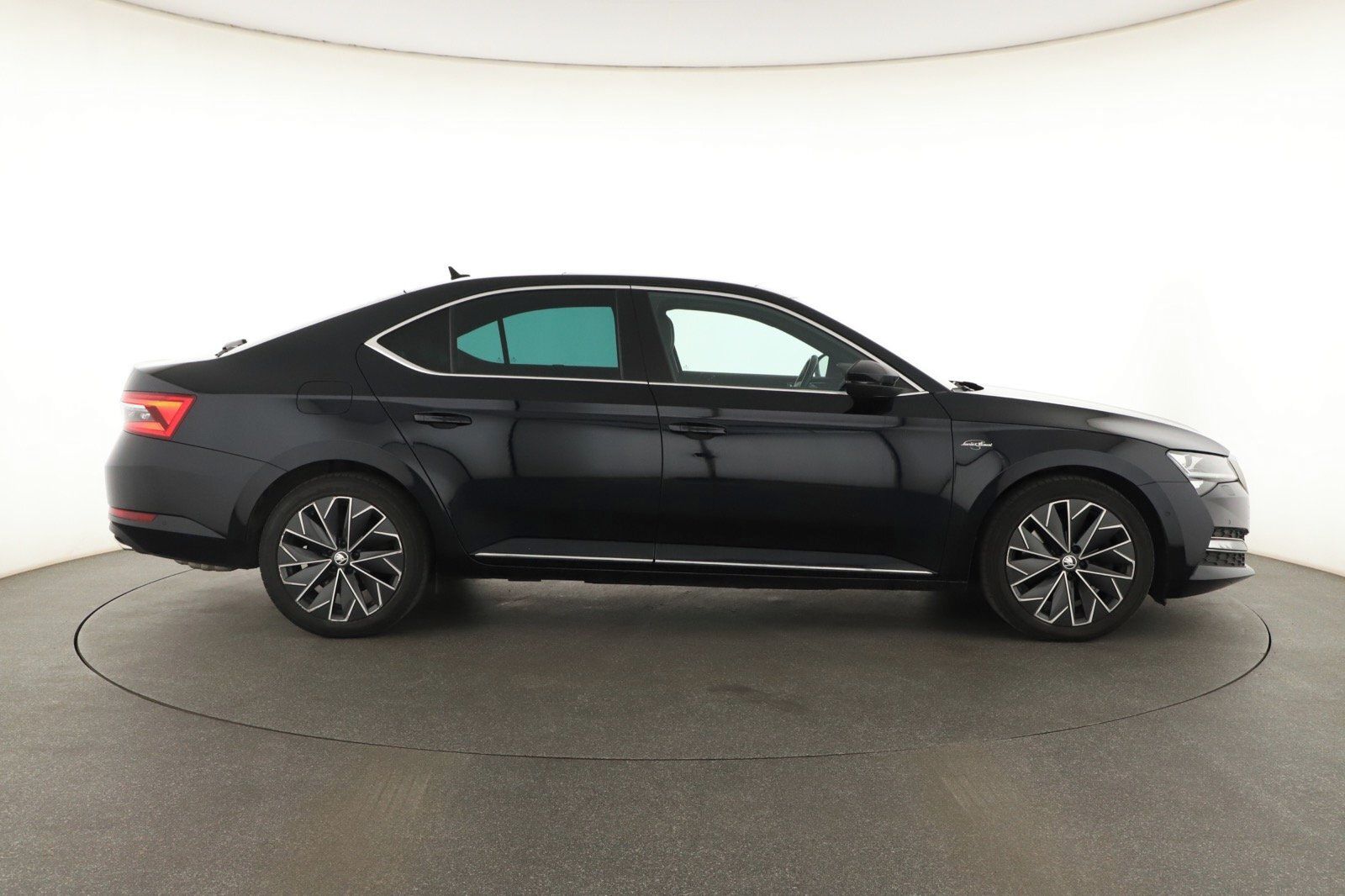 Škoda Superb, 2.0 TSI, Laurin&Klement, 4X4 - fotka 6