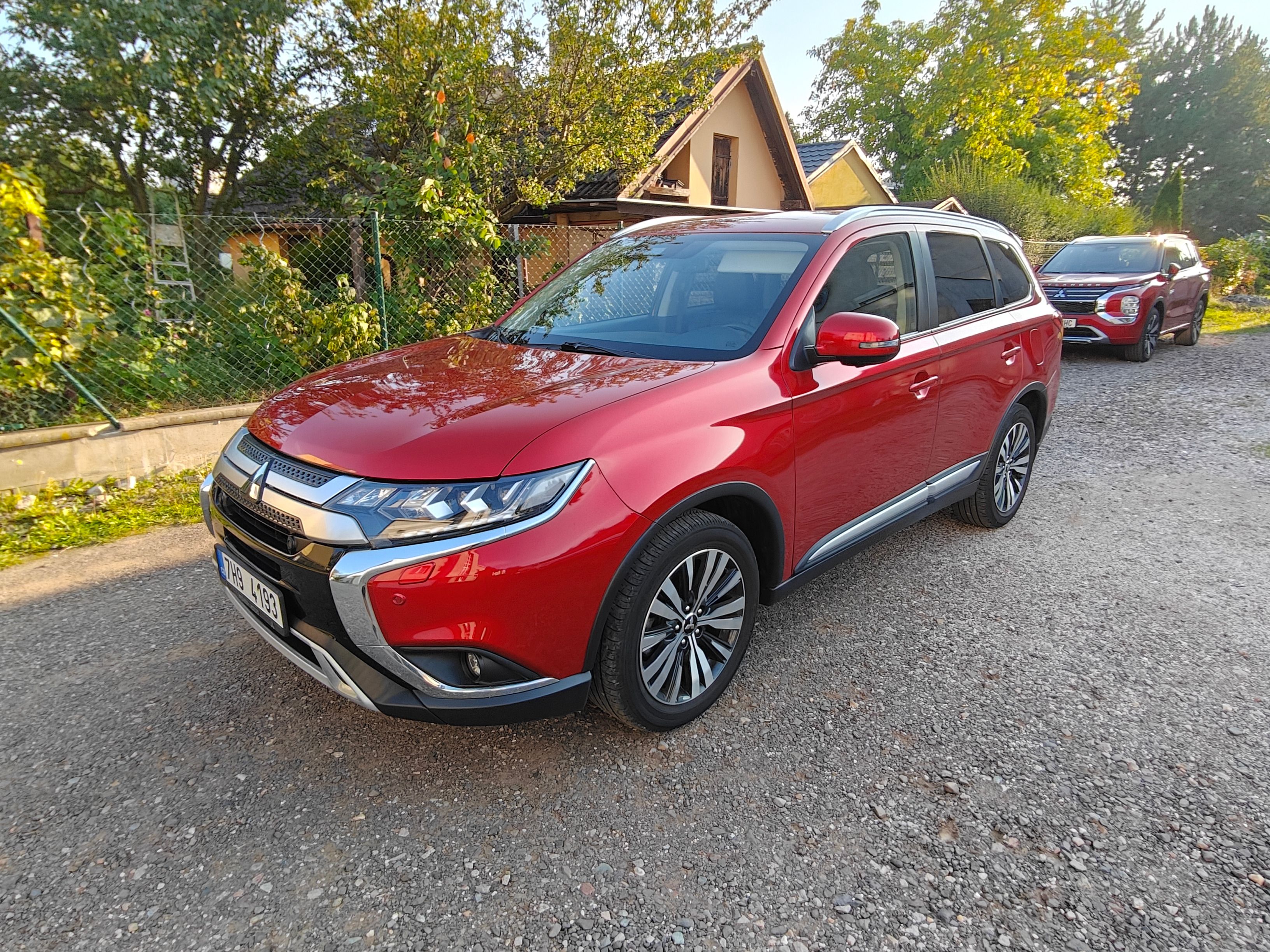 Mitsubishi Outlander, 2,0 MIVEC, 4x4 - plná výbava