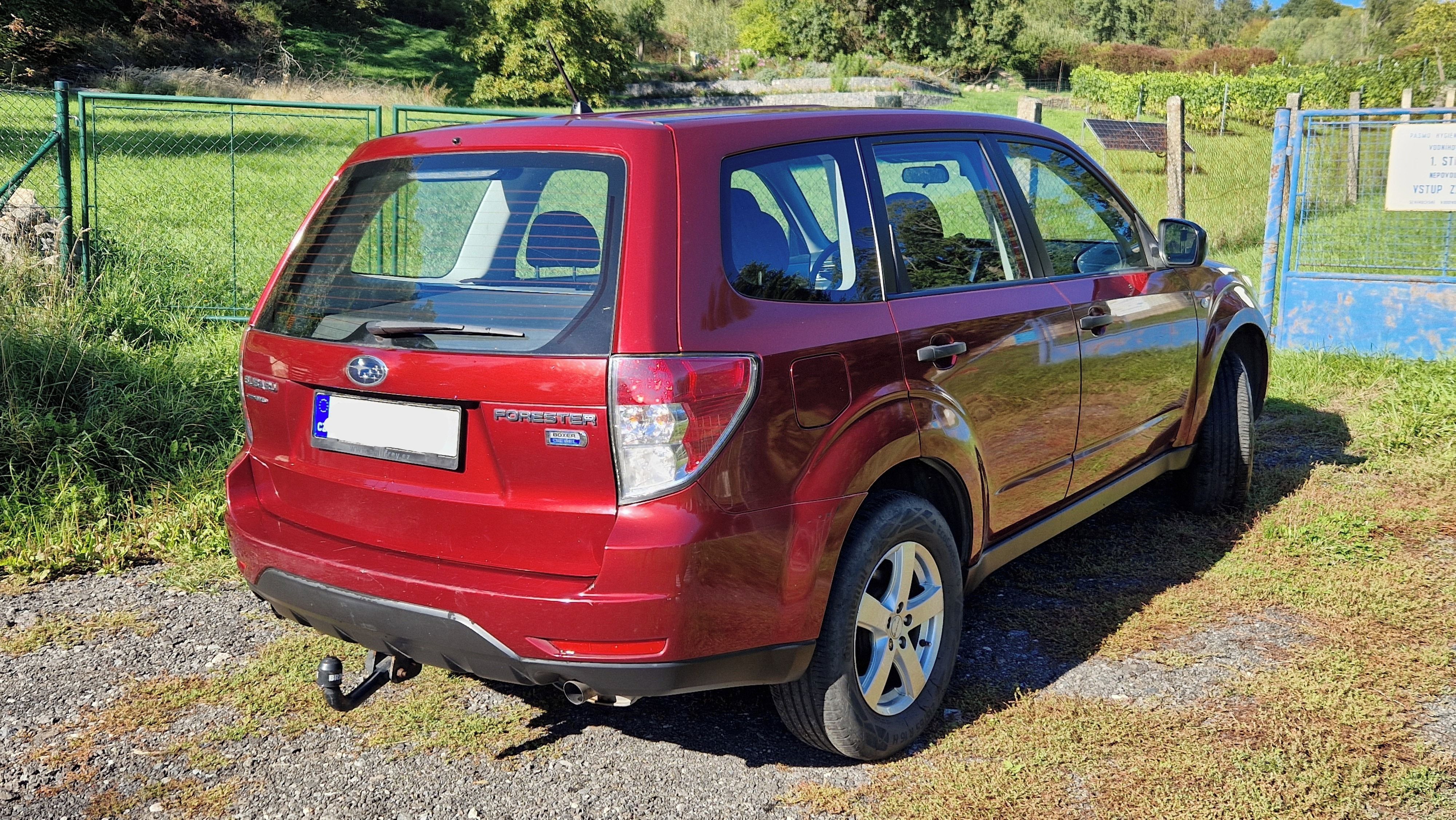Subaru Forester, 2.0 TD, rodinný pomocník - fotka 4