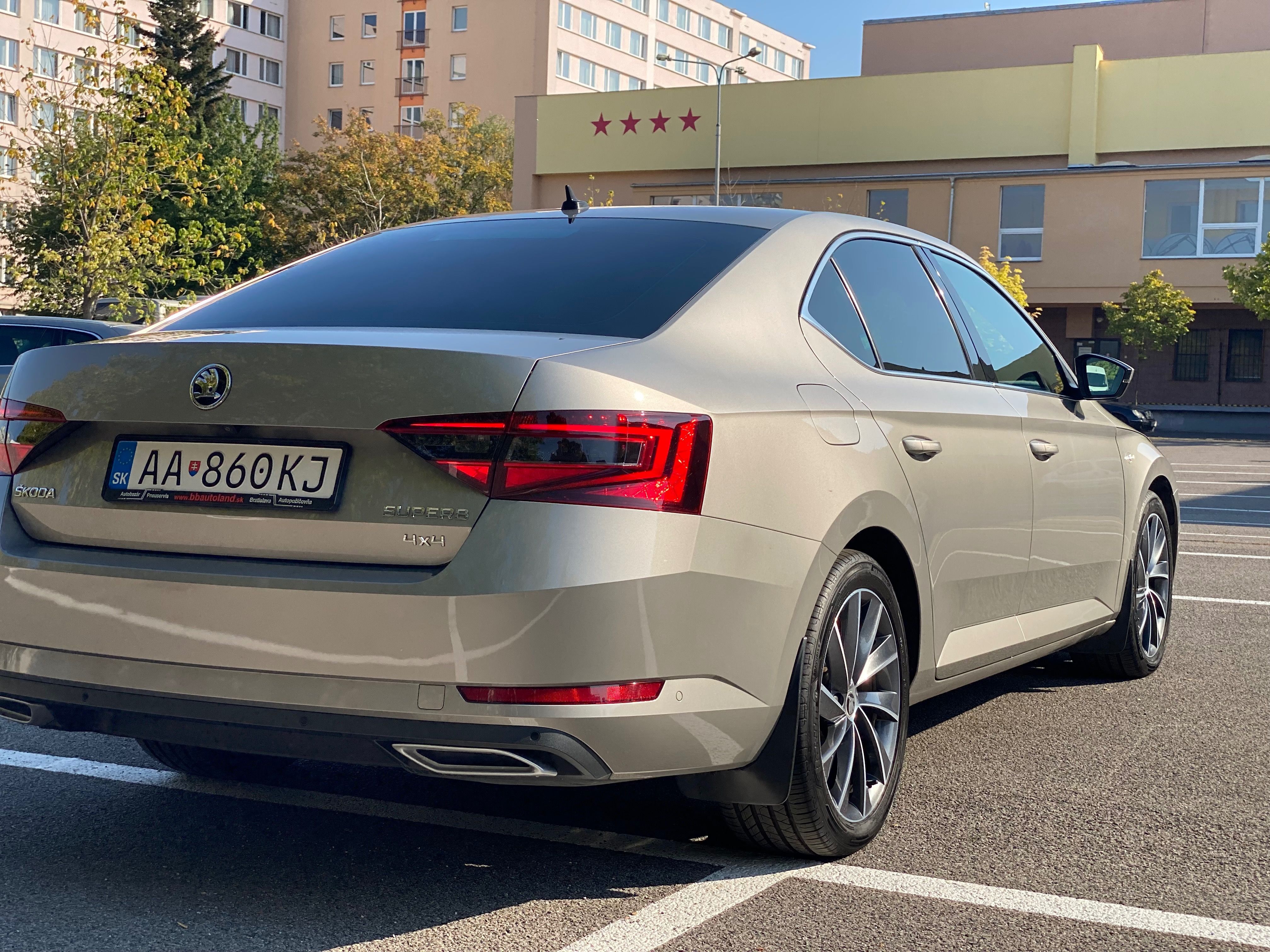 Škoda Superb, L&K2.0TDI 140kw4x4DSS - fotka 5