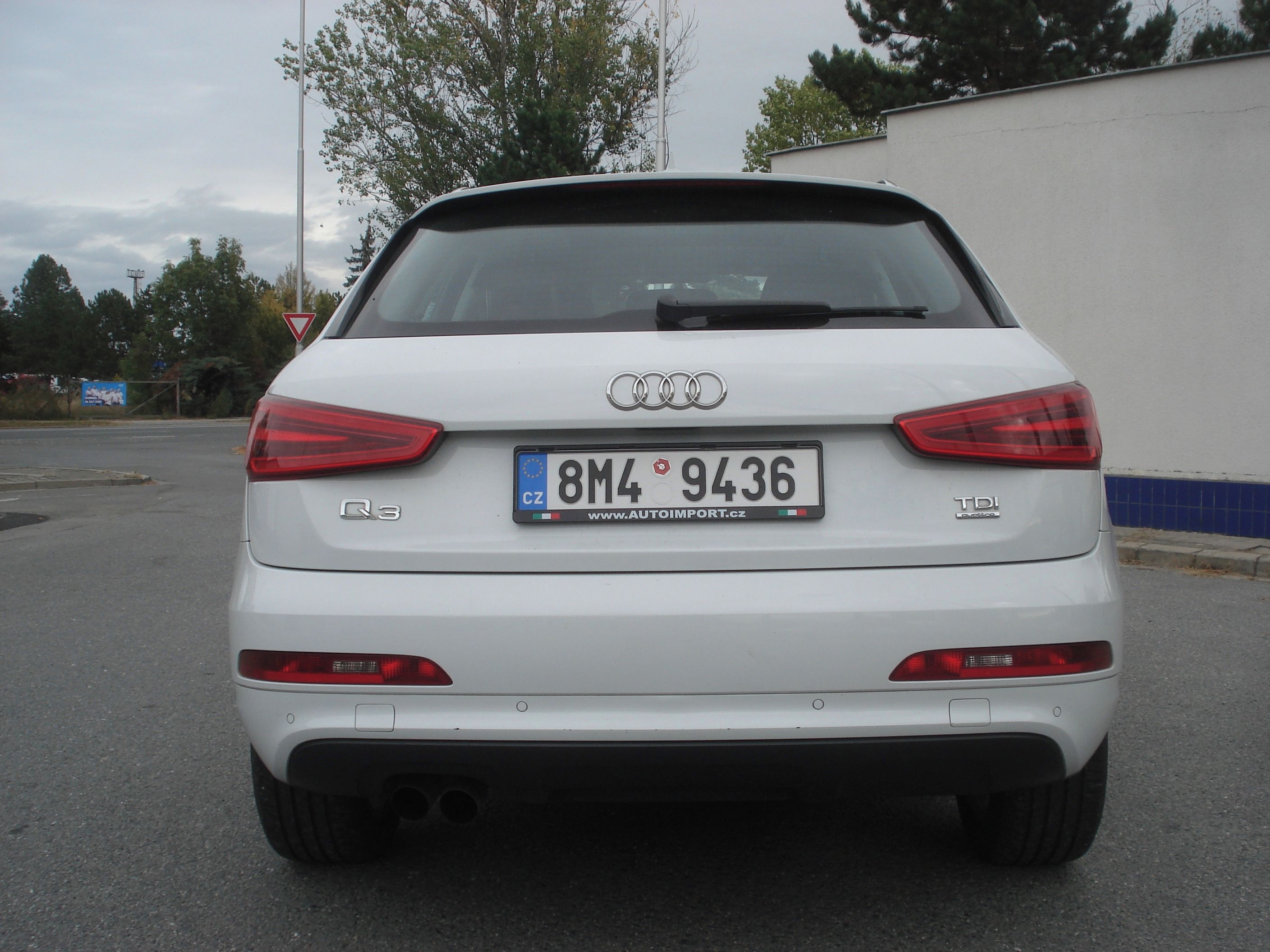 Audi Q3, 2.0 TDI 4x4 NAVI S-TRONIC - fotka 4
