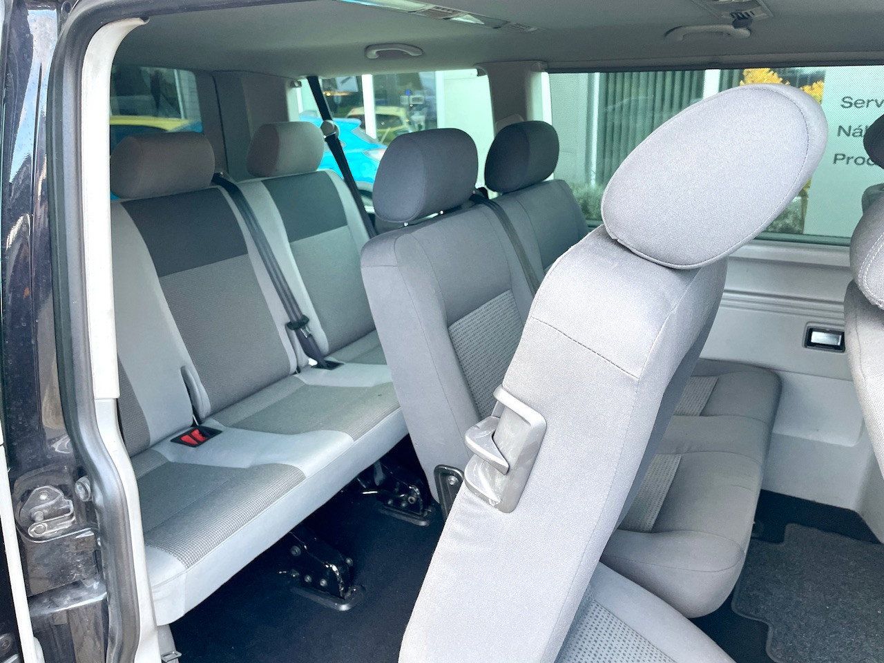 Volkswagen Caravelle, 2,0 TDI Tiptronic 8 Míst - fotka 6