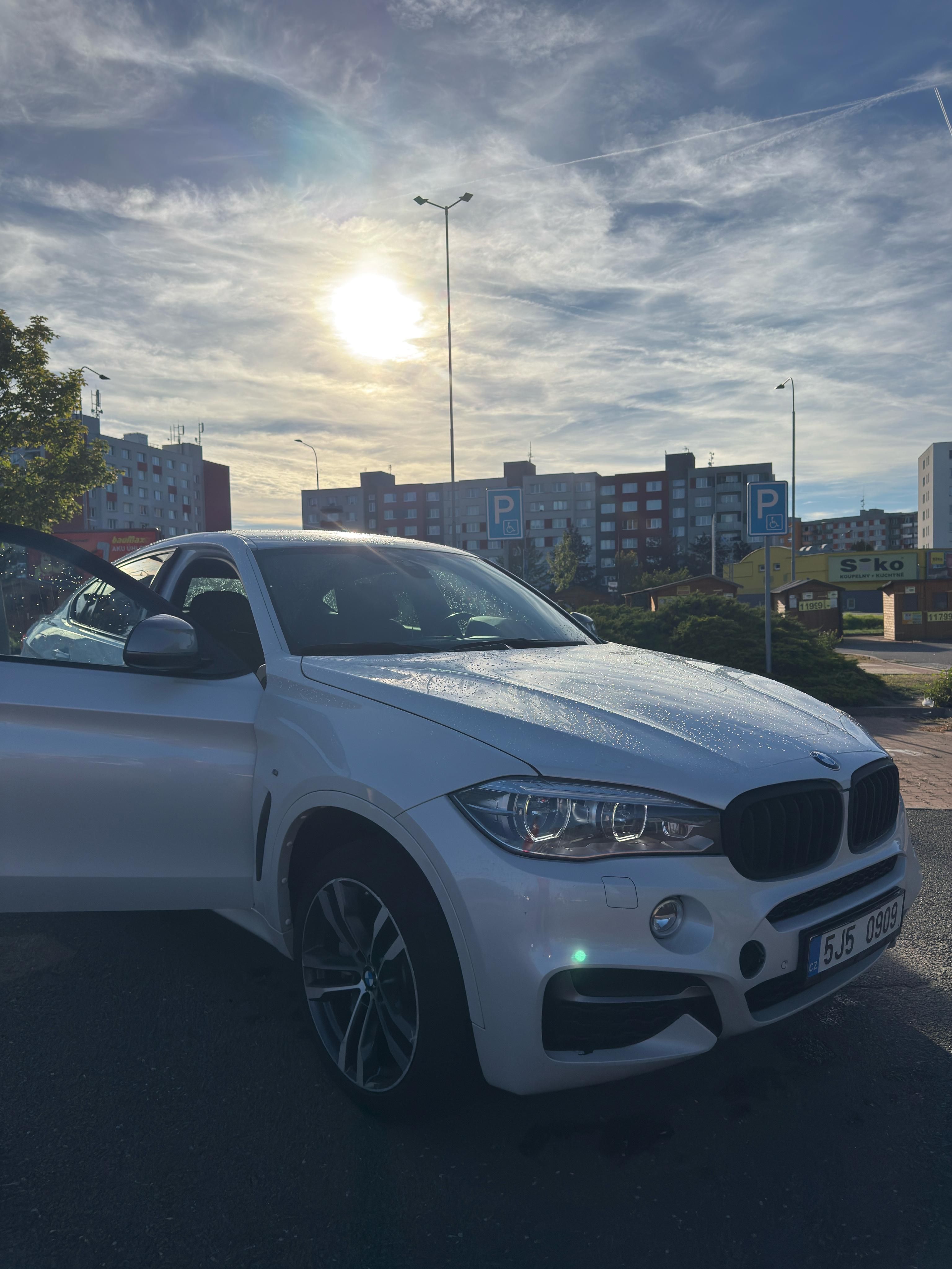 BMW X6, BMW X6 M50D PO GO Komplet - fotka 5