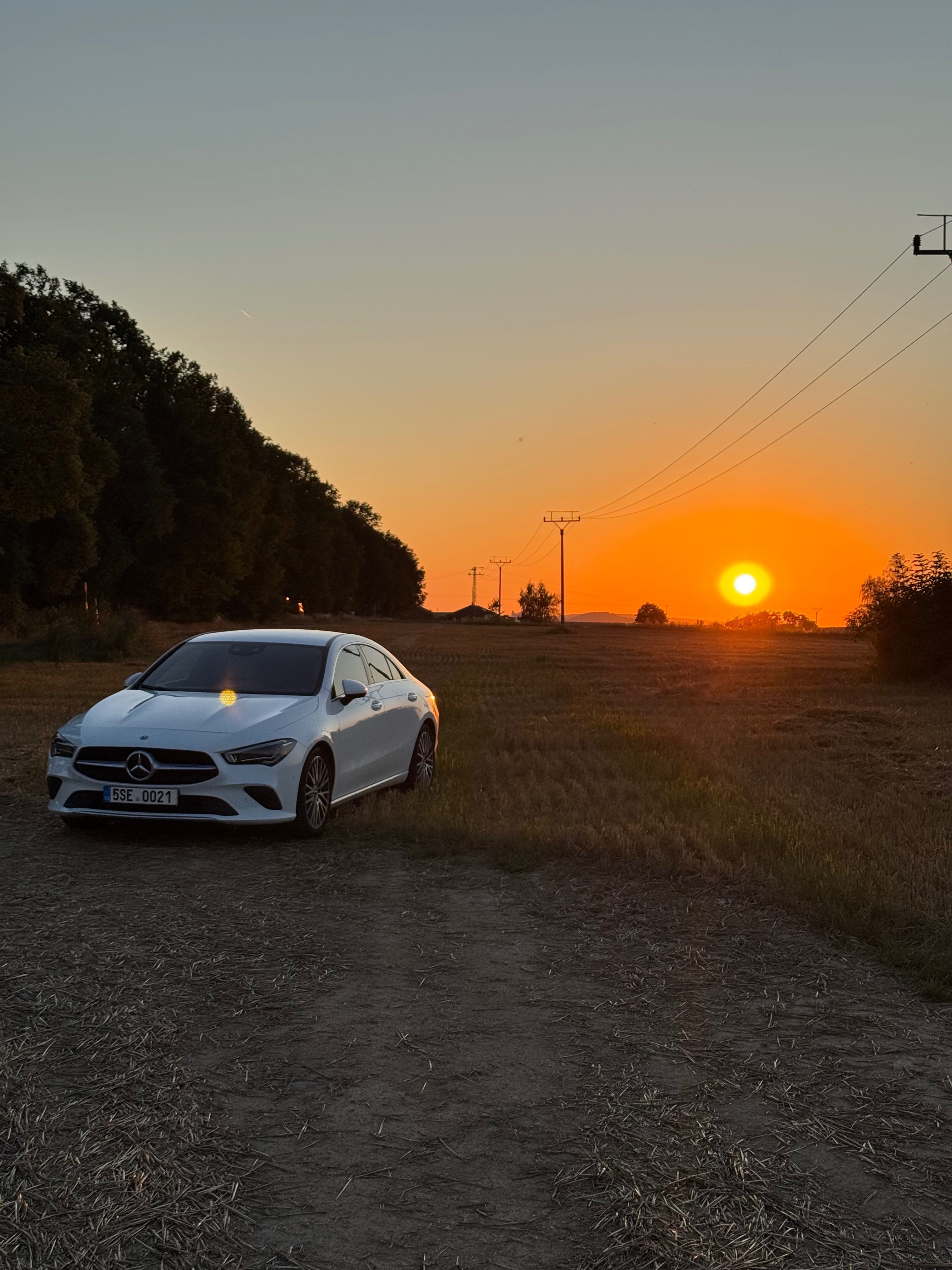 Mercedes-Benz CLA, Mercedes-Benz CLA 200, 120 kW - fotka 4