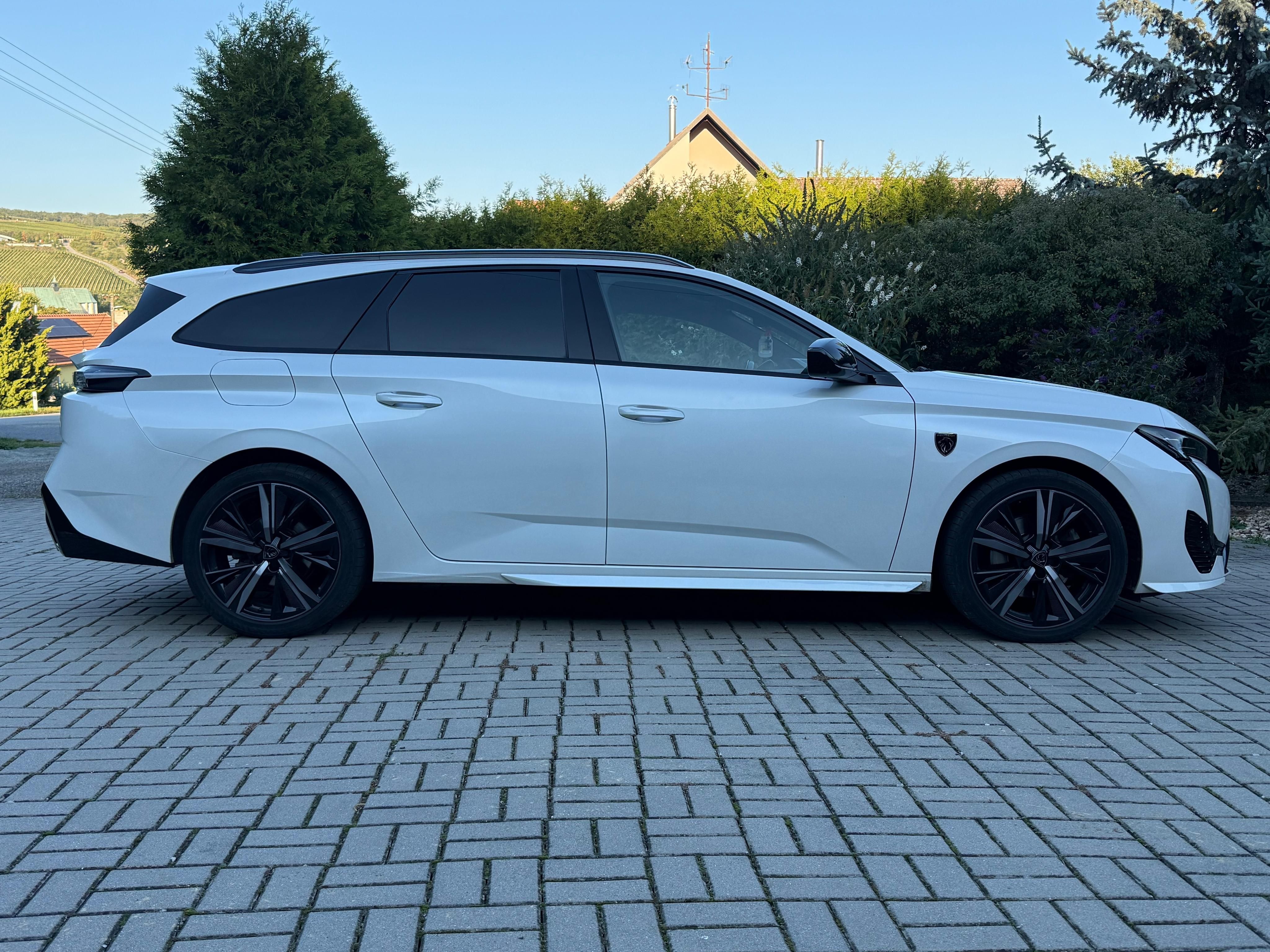 Peugeot 308, Peugeot 308 GT 1,5 BlueHDi - fotka 3
