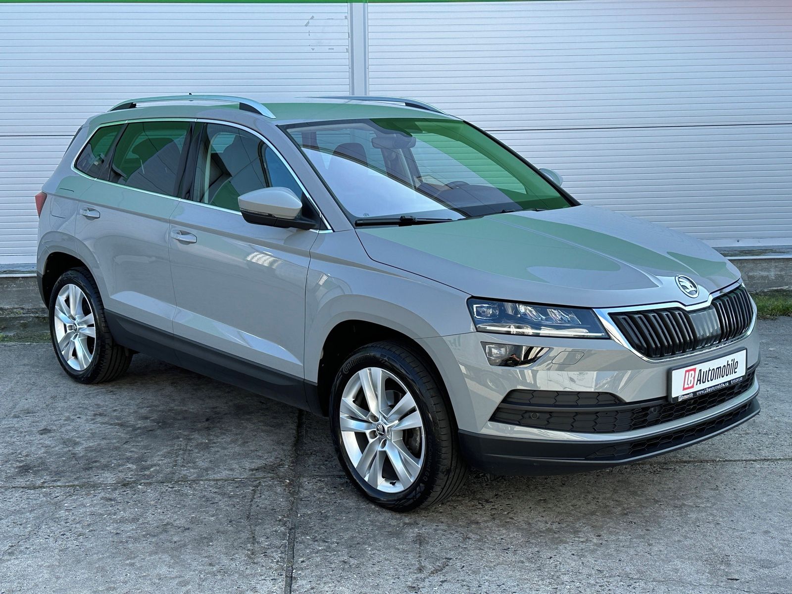 Škoda Karoq, 1.5TSi DSG NAVI TAŽNÉ ALU18 - fotka 3