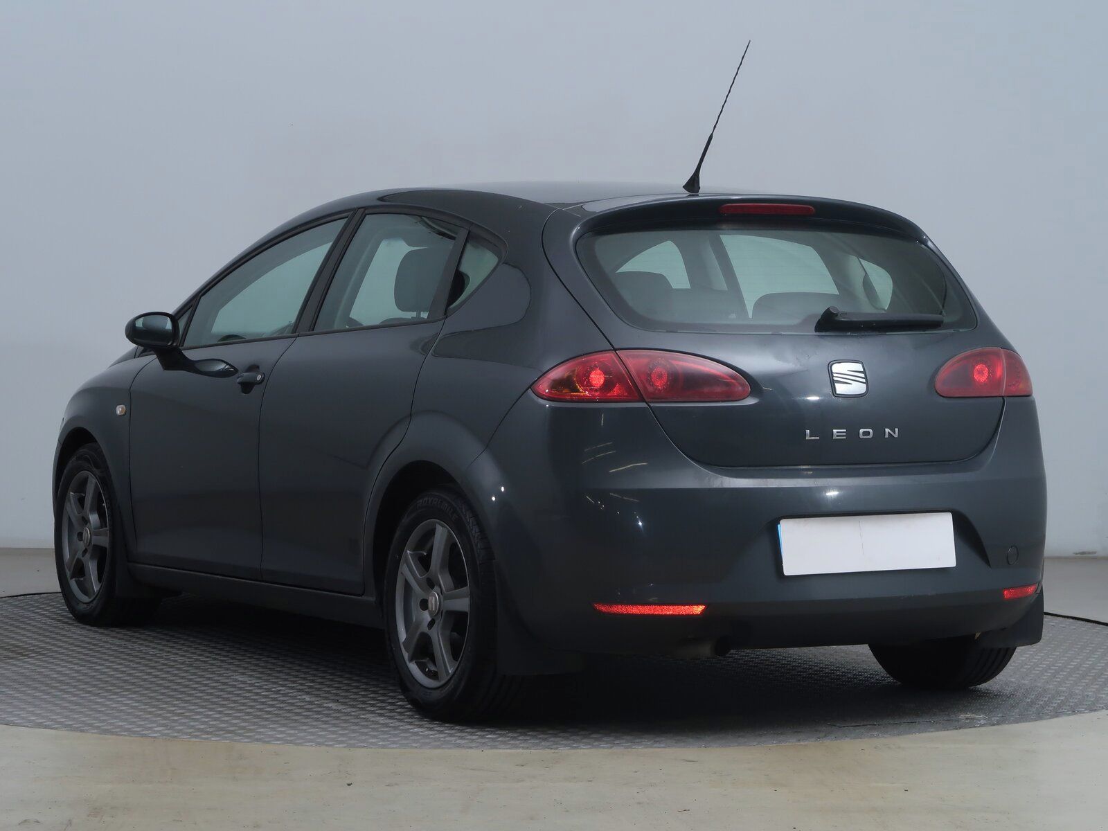 Seat Leon, 1.9 TDI, po STK - fotka 4