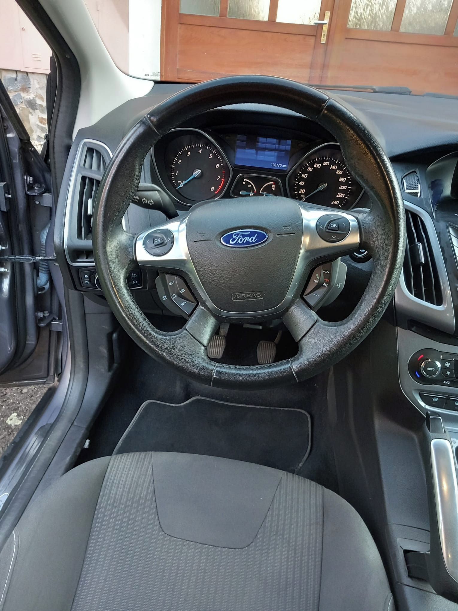 Ford Focus, Nepojízdné - závada na motoru - fotka 6