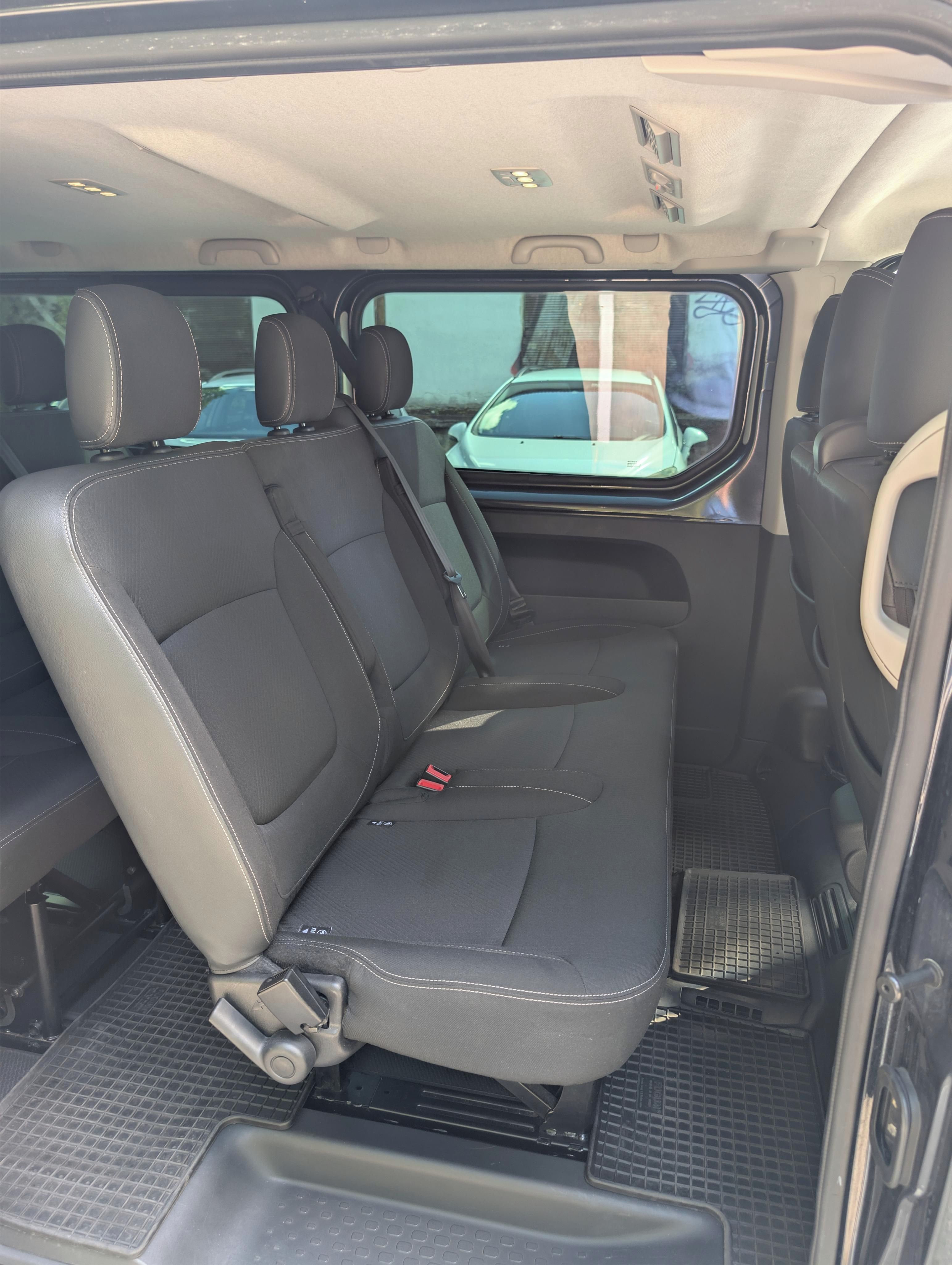 Renault Trafic, L2 Equilibre Blue dCi 170 EDC - fotka 6