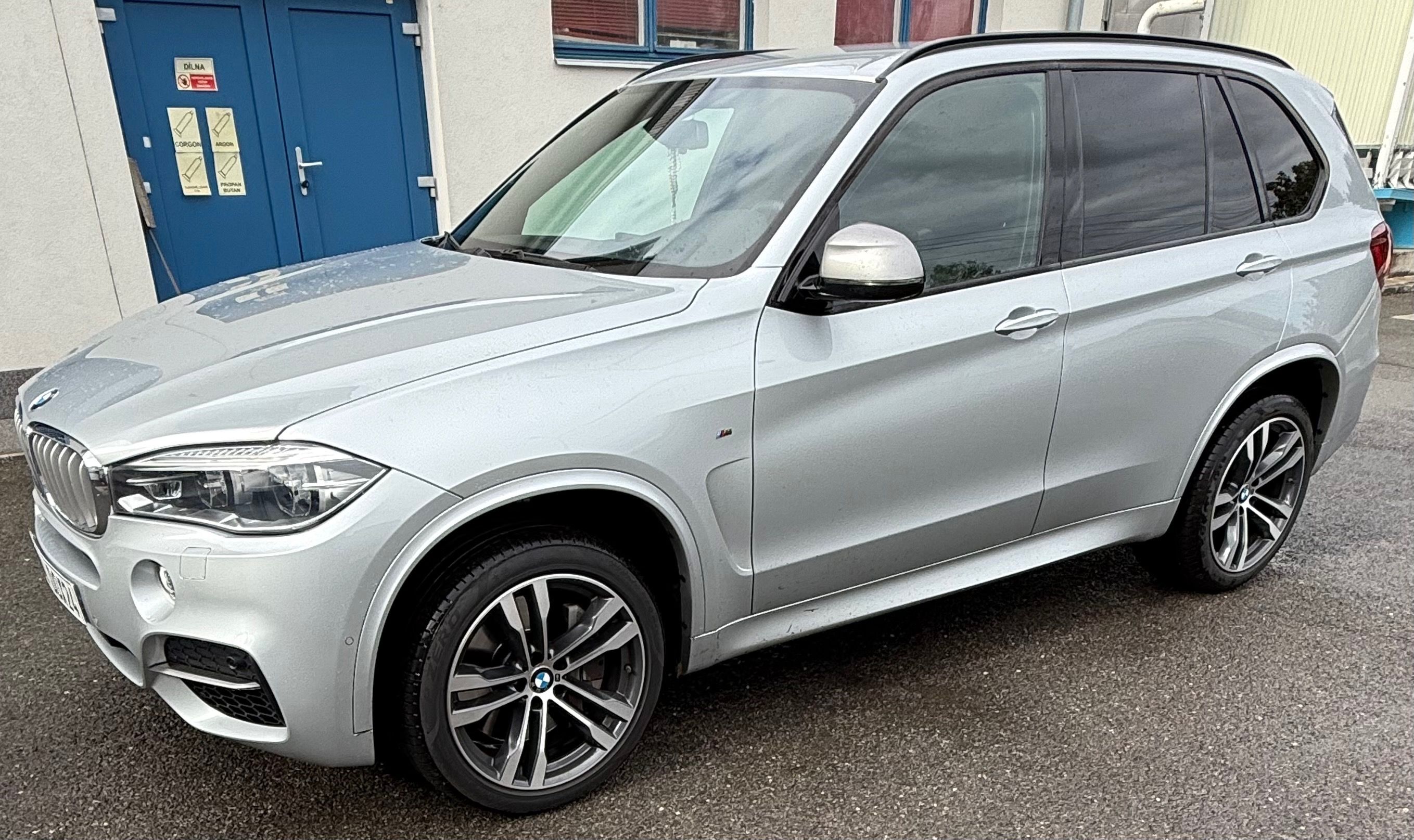 BMW X5, BMW X5 M50d Mpaket - fotka 2