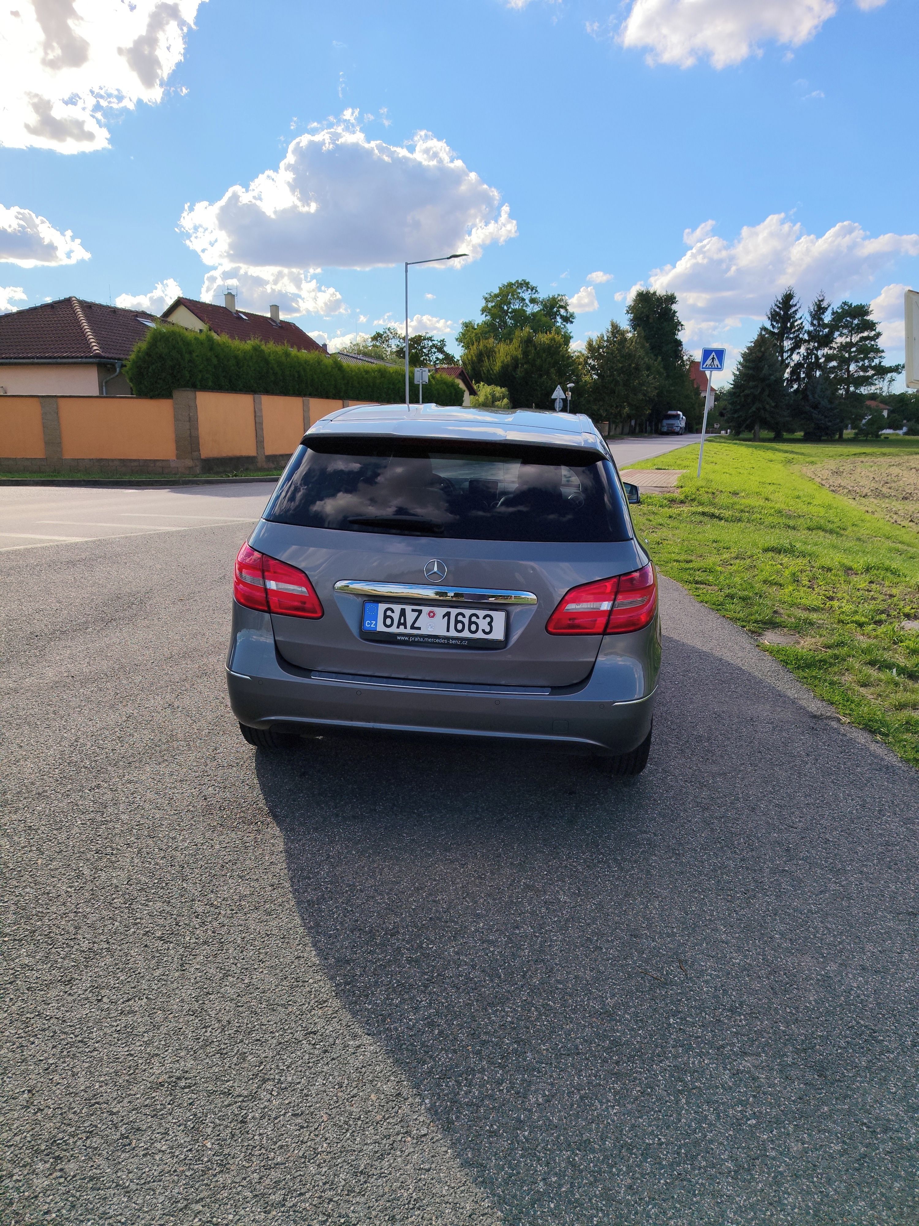 Mercedes-Benz Třídy B, Mercedes Benz B 1.5 D - fotka 6