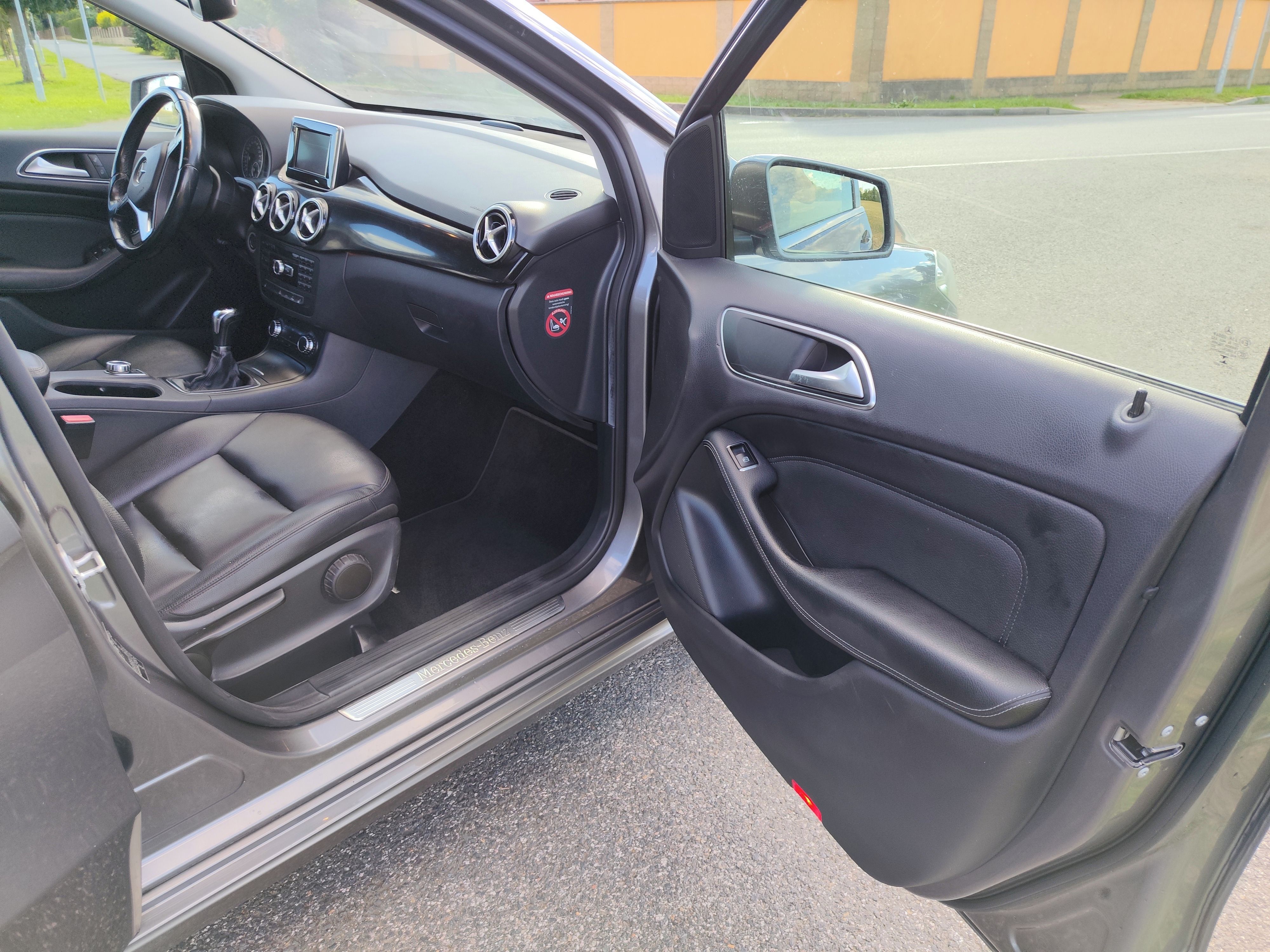 Mercedes-Benz Třídy B, Mercedes Benz B 1.5 D - fotka 5
