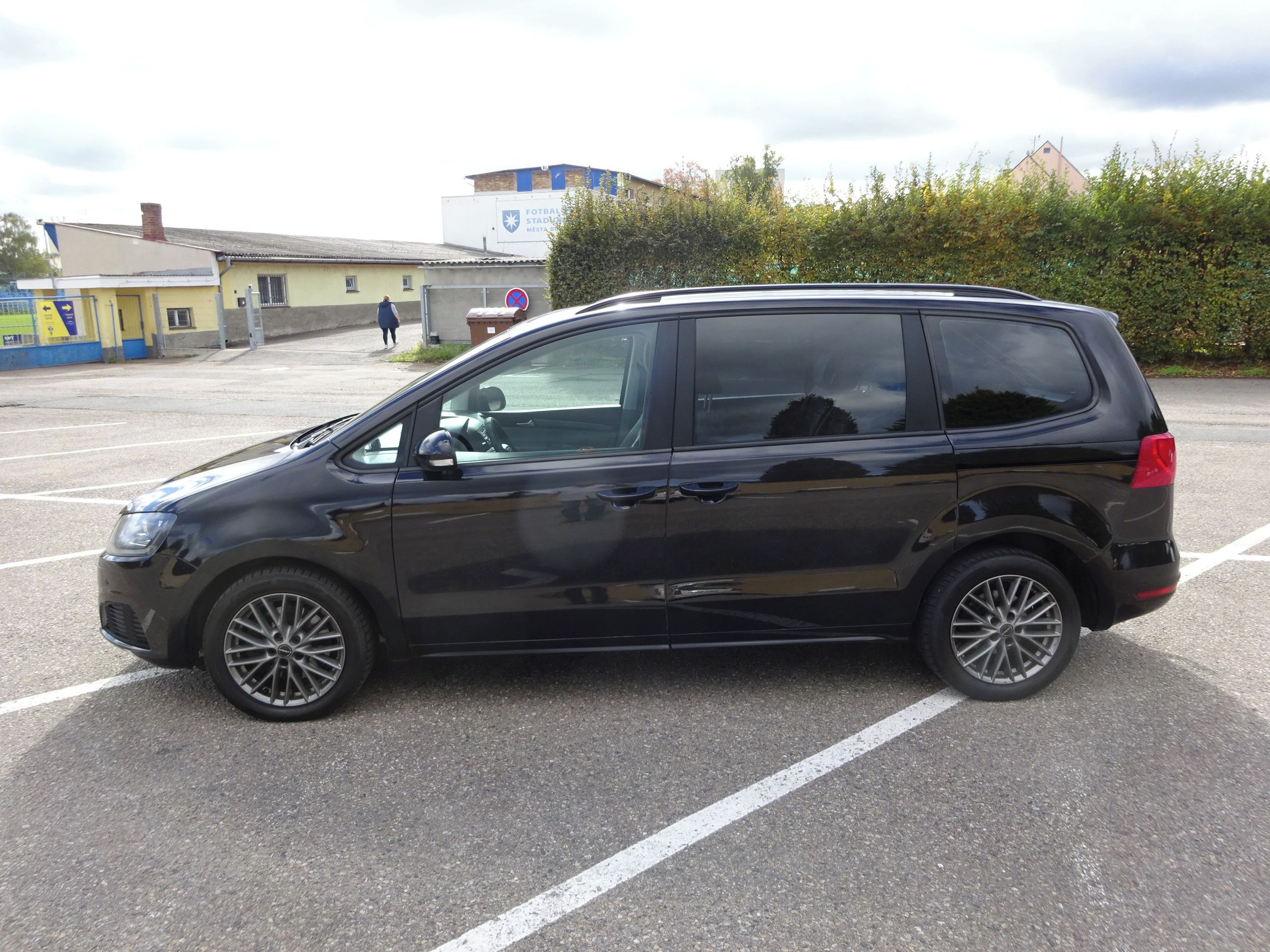 Seat Alhambra, 2.0 TDI (103 kw) 7 míst - fotka 2
