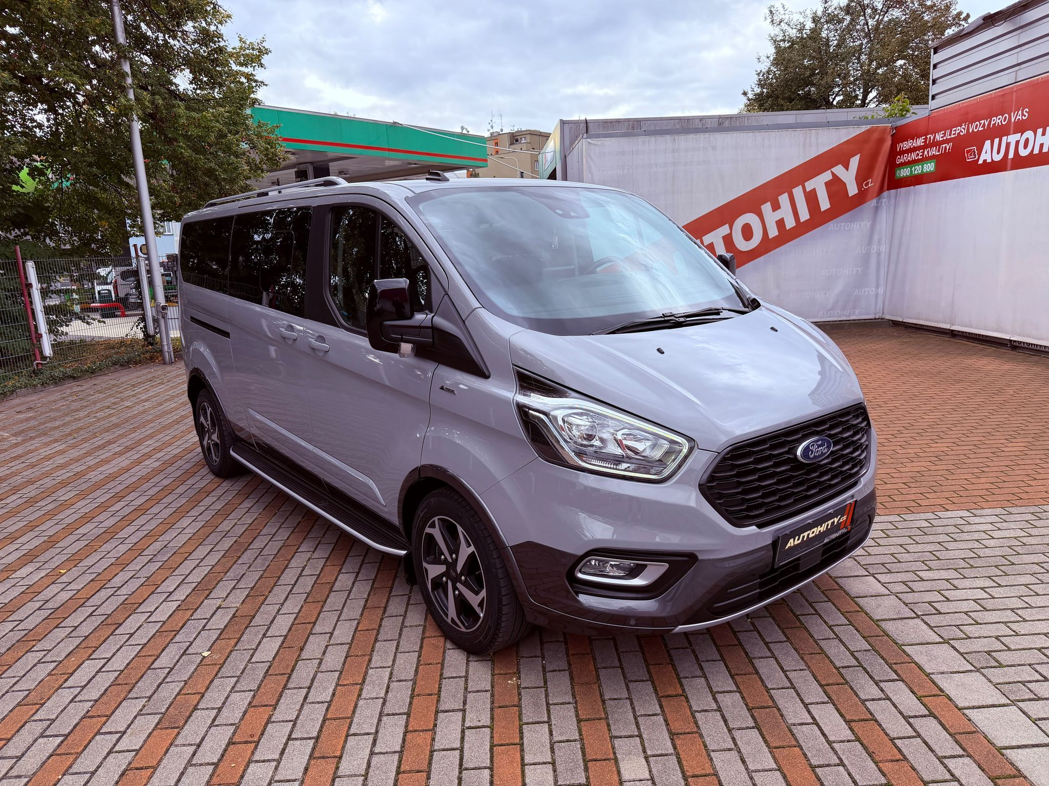 Ford Tourneo Custom, 2.0 TDCi Active Aut., ČR, 1 - fotka 5