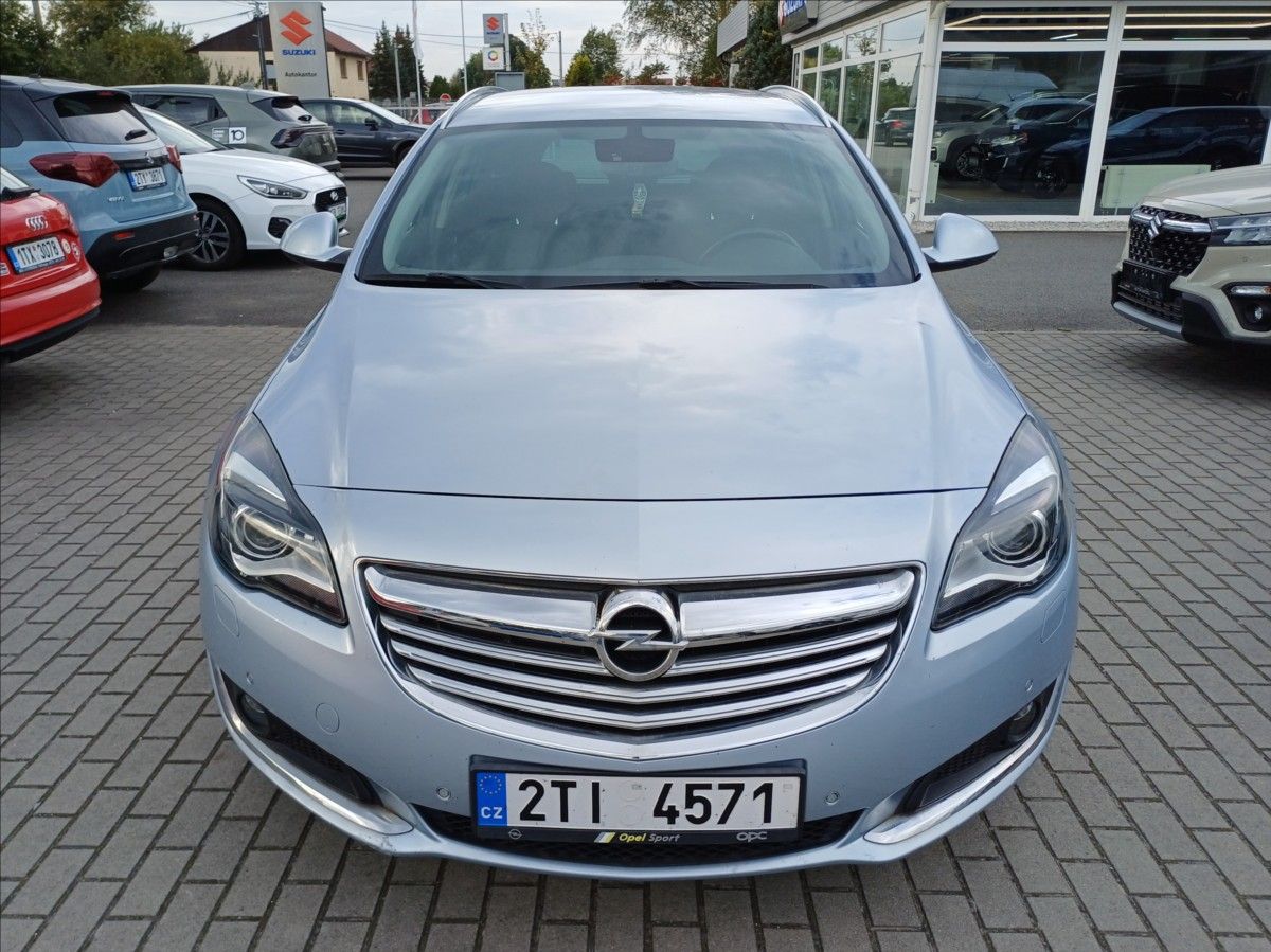 Opel Insignia, 2,0 CDTi, 103 kW - fotka 2