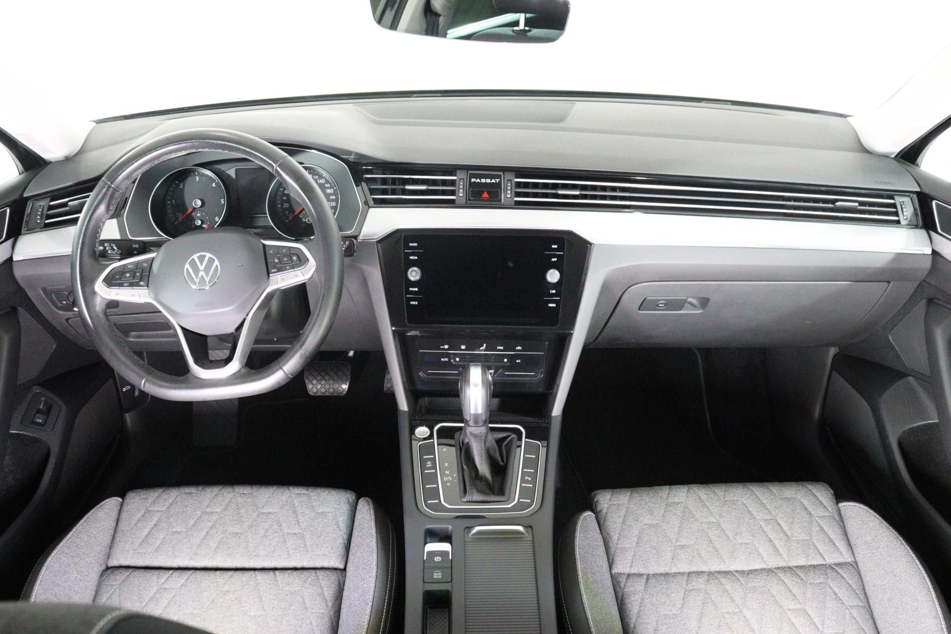 Volkswagen Passat, VARIANT BUSINESS 2.0 TDI DSG/ - fotka 5